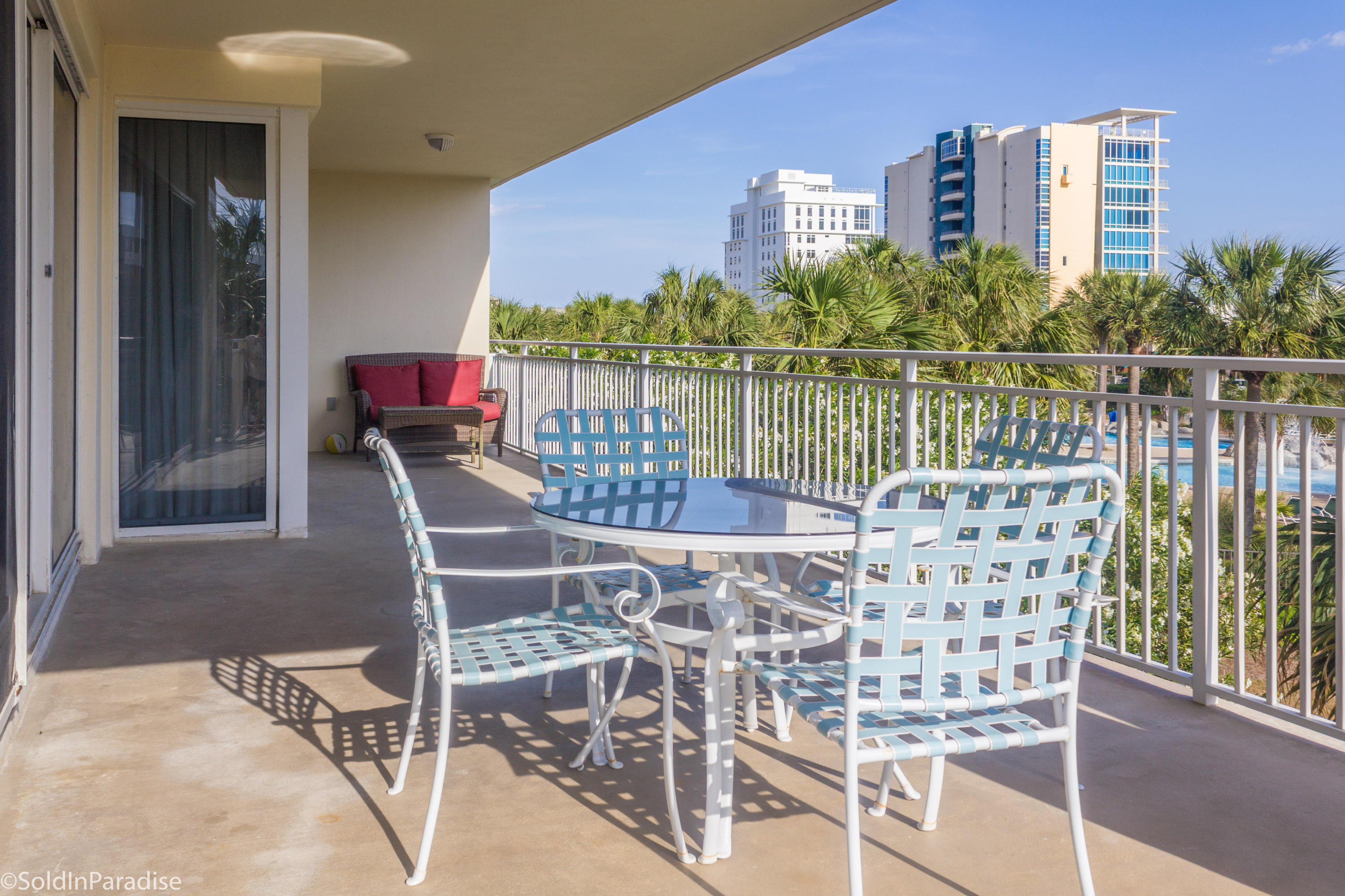 STERLING SHORES - Residential