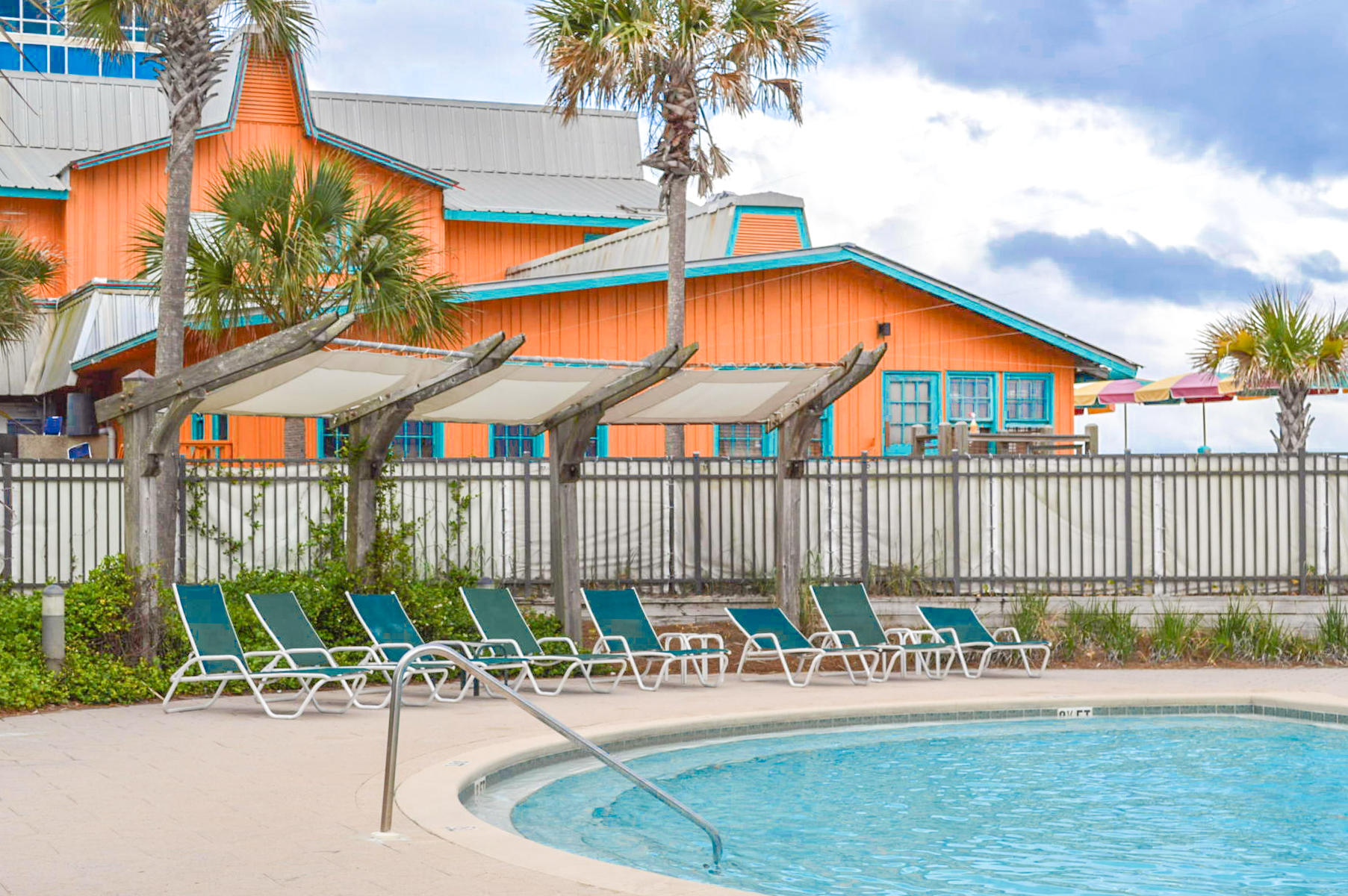 STERLING SHORES - Residential