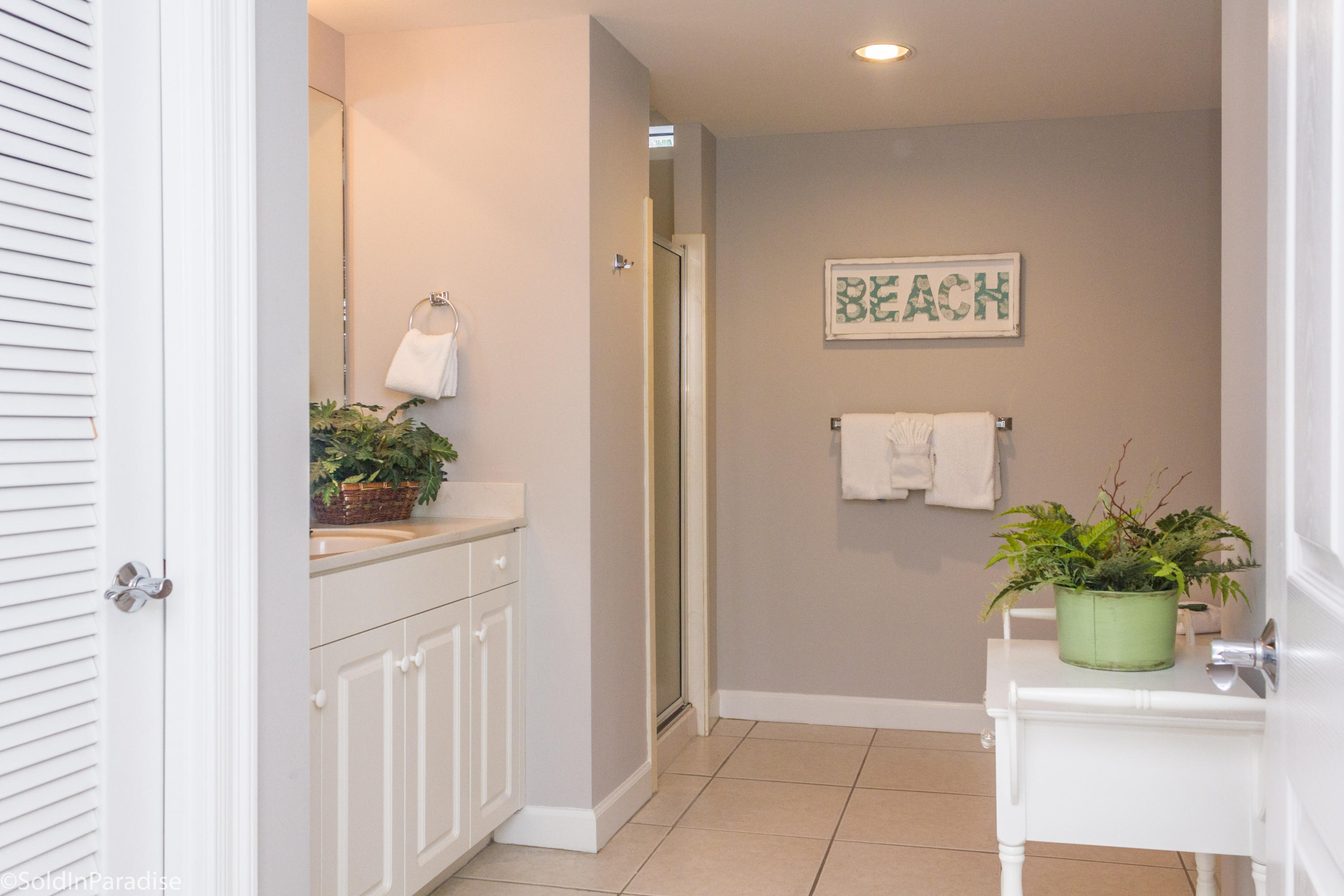 STERLING SHORES - Residential