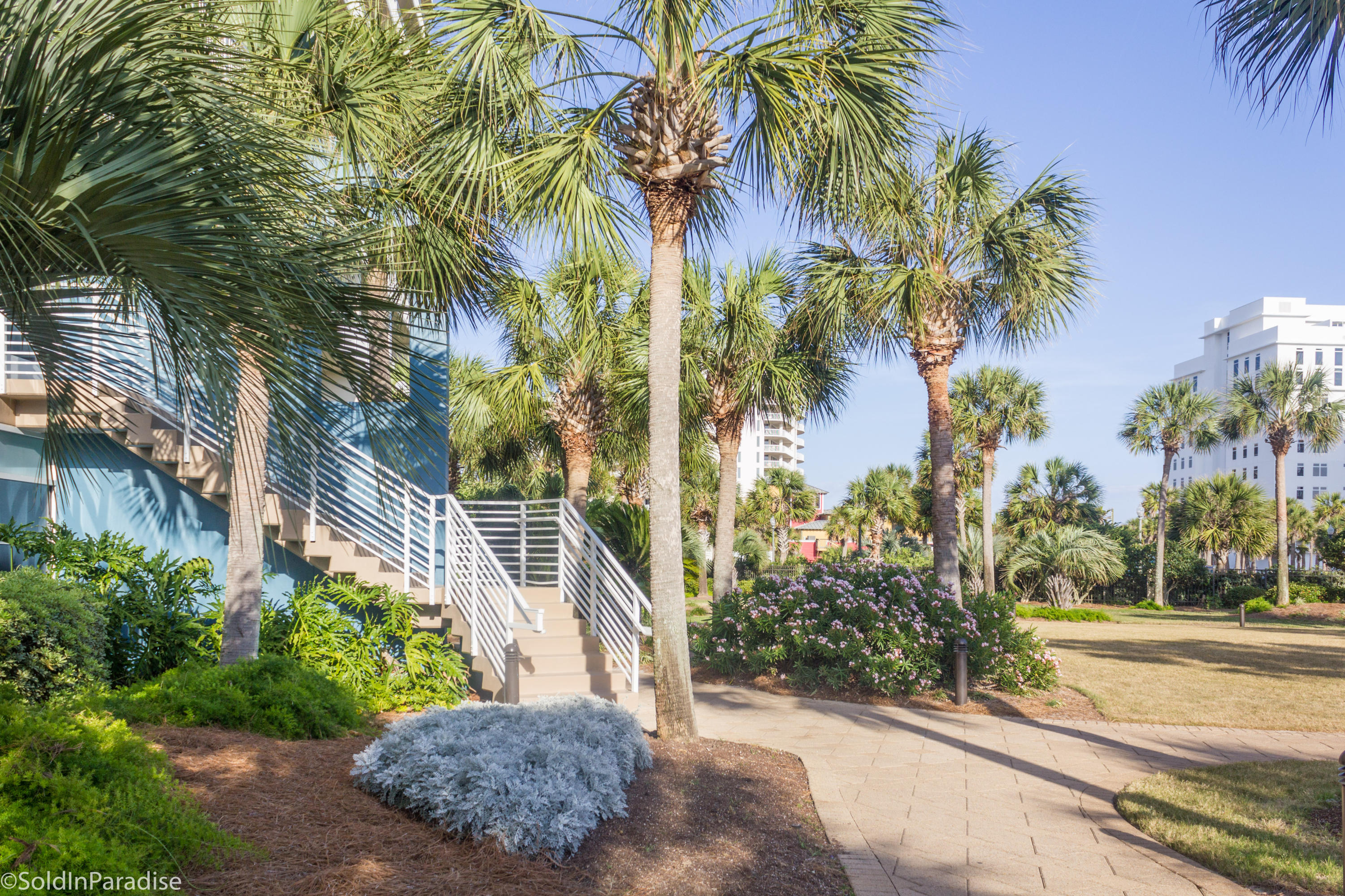 STERLING SHORES - Residential