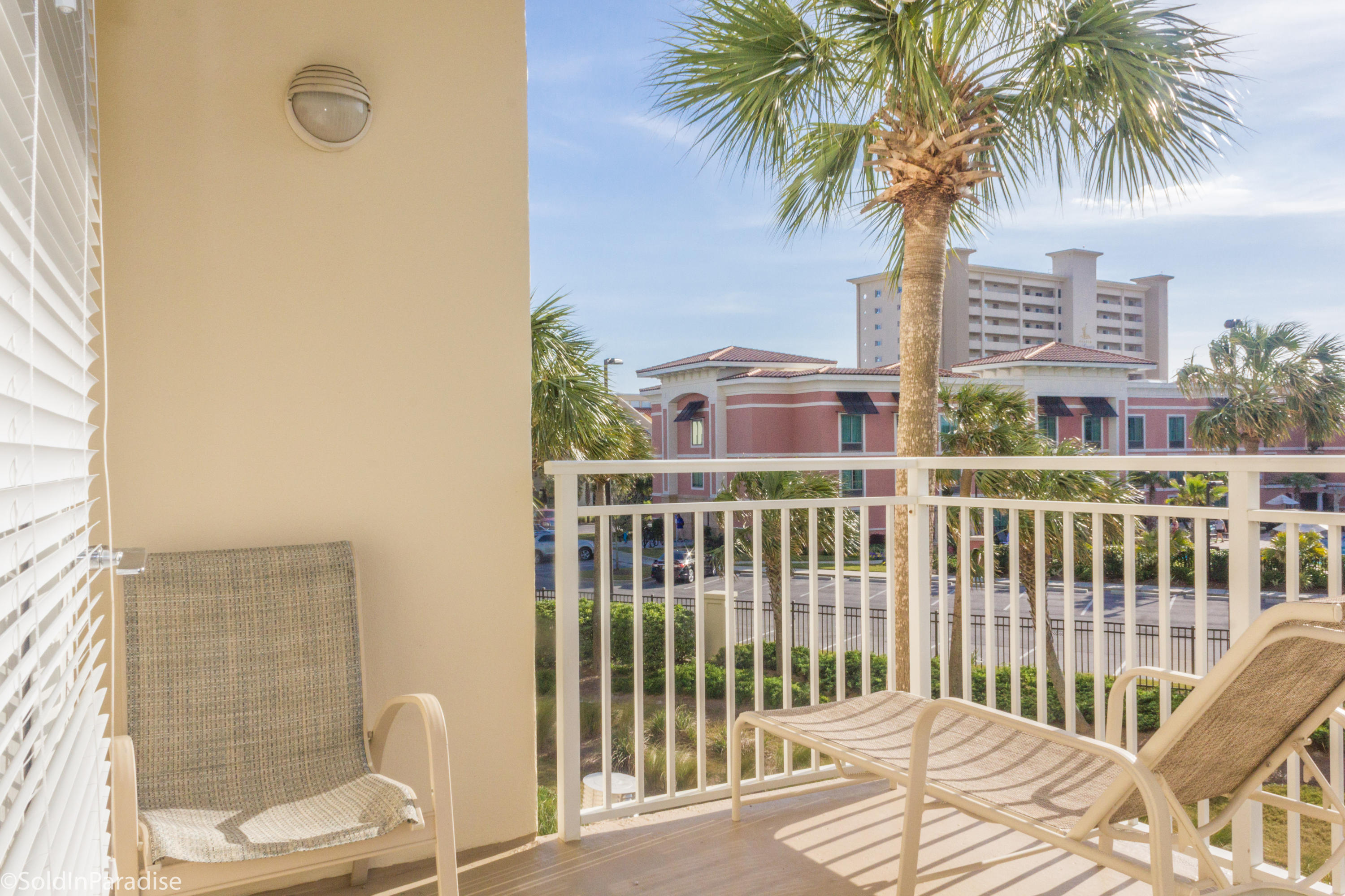 STERLING SHORES - Residential