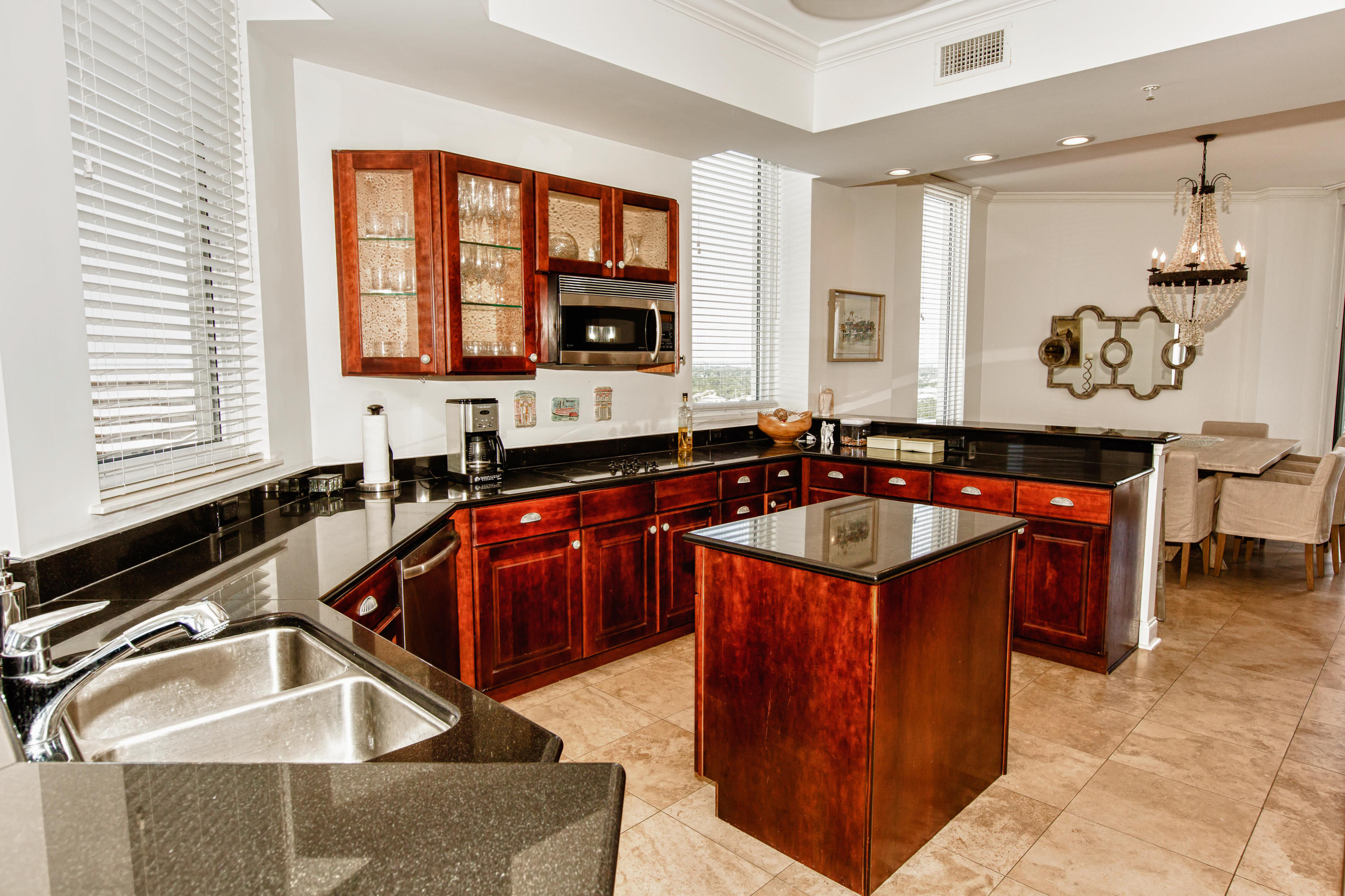 SILVER BEACH TOWERS - Residential