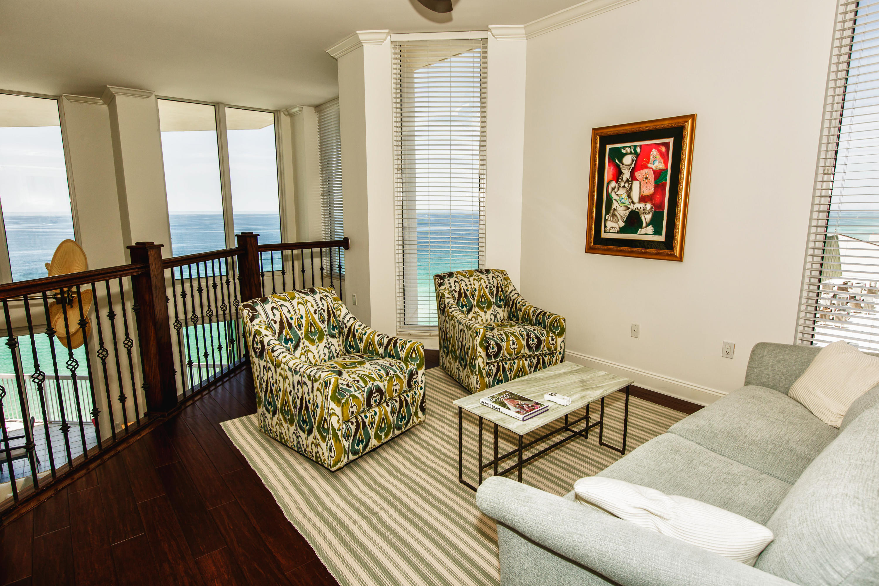 SILVER BEACH TOWERS - Residential
