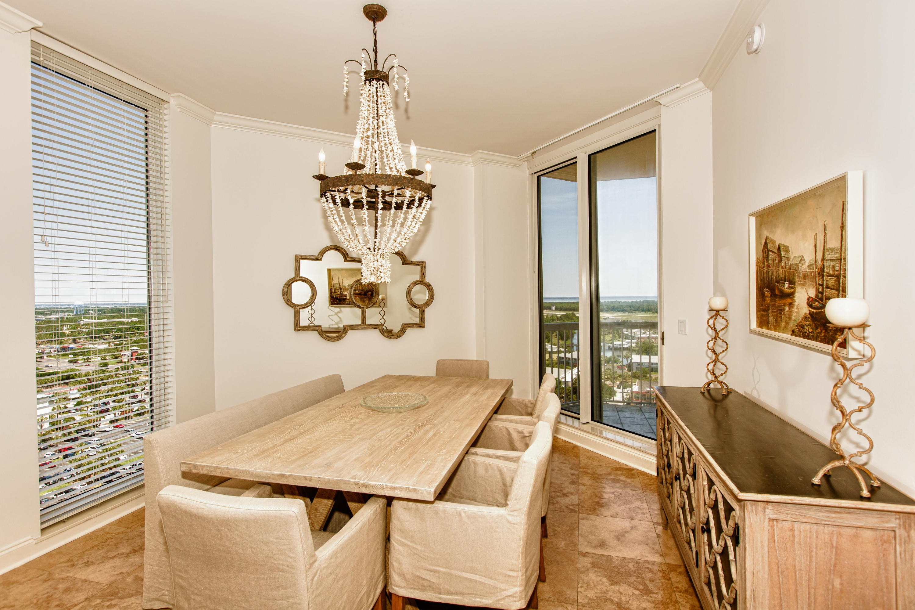 SILVER BEACH TOWERS - Residential