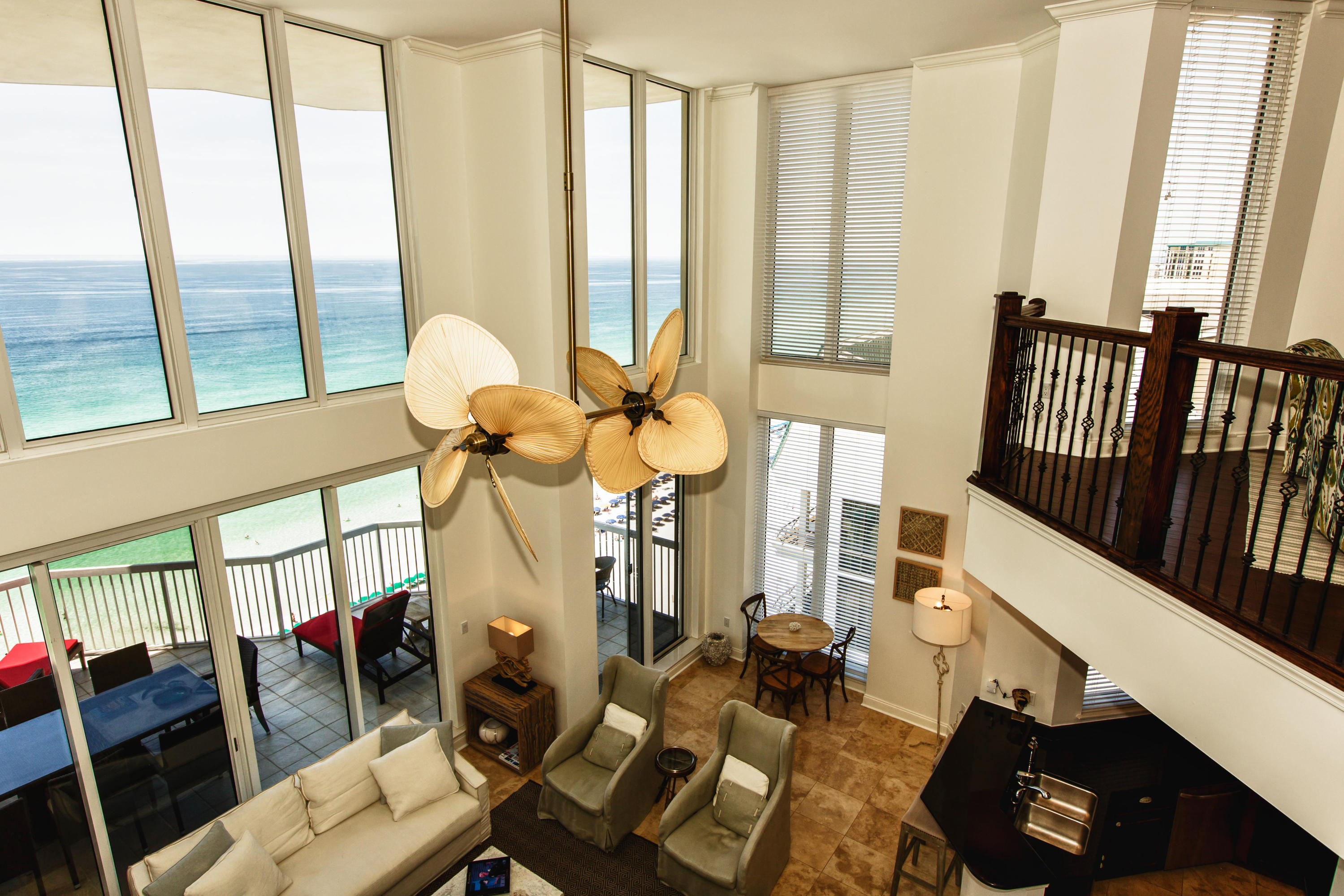 SILVER BEACH TOWERS - Residential