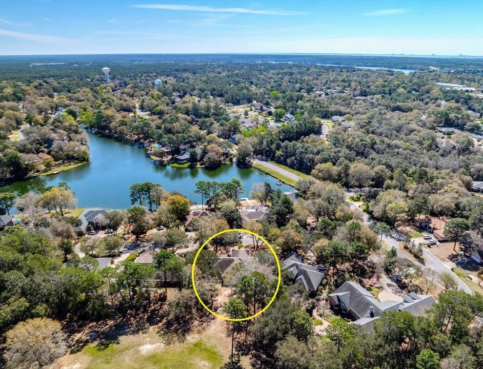 ROCKY BAYOU COUNTRY CLUB ESTATES 1, LAKE WAY VILLAS II - Residential