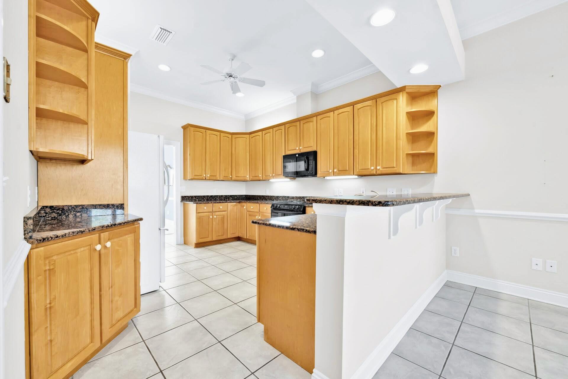 ROCKY BAYOU COUNTRY CLUB ESTATES 1, LAKE WAY VILLAS II - Residential