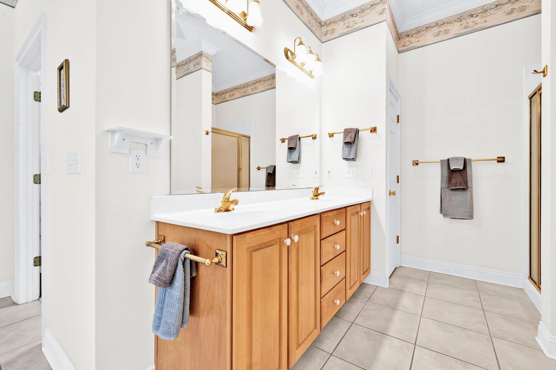 ROCKY BAYOU COUNTRY CLUB ESTATES 1, LAKE WAY VILLAS II - Residential