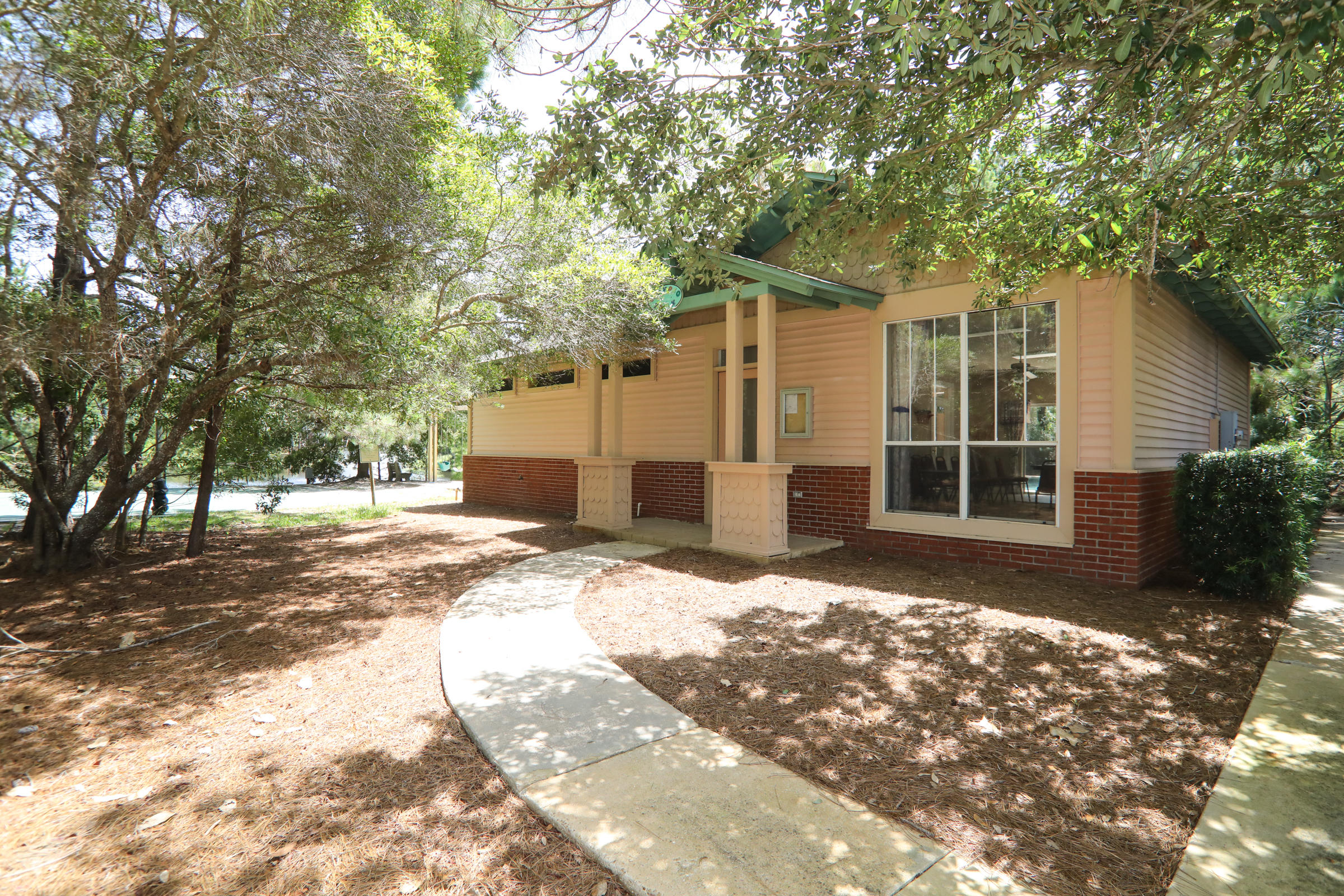 ESCADA - Residential