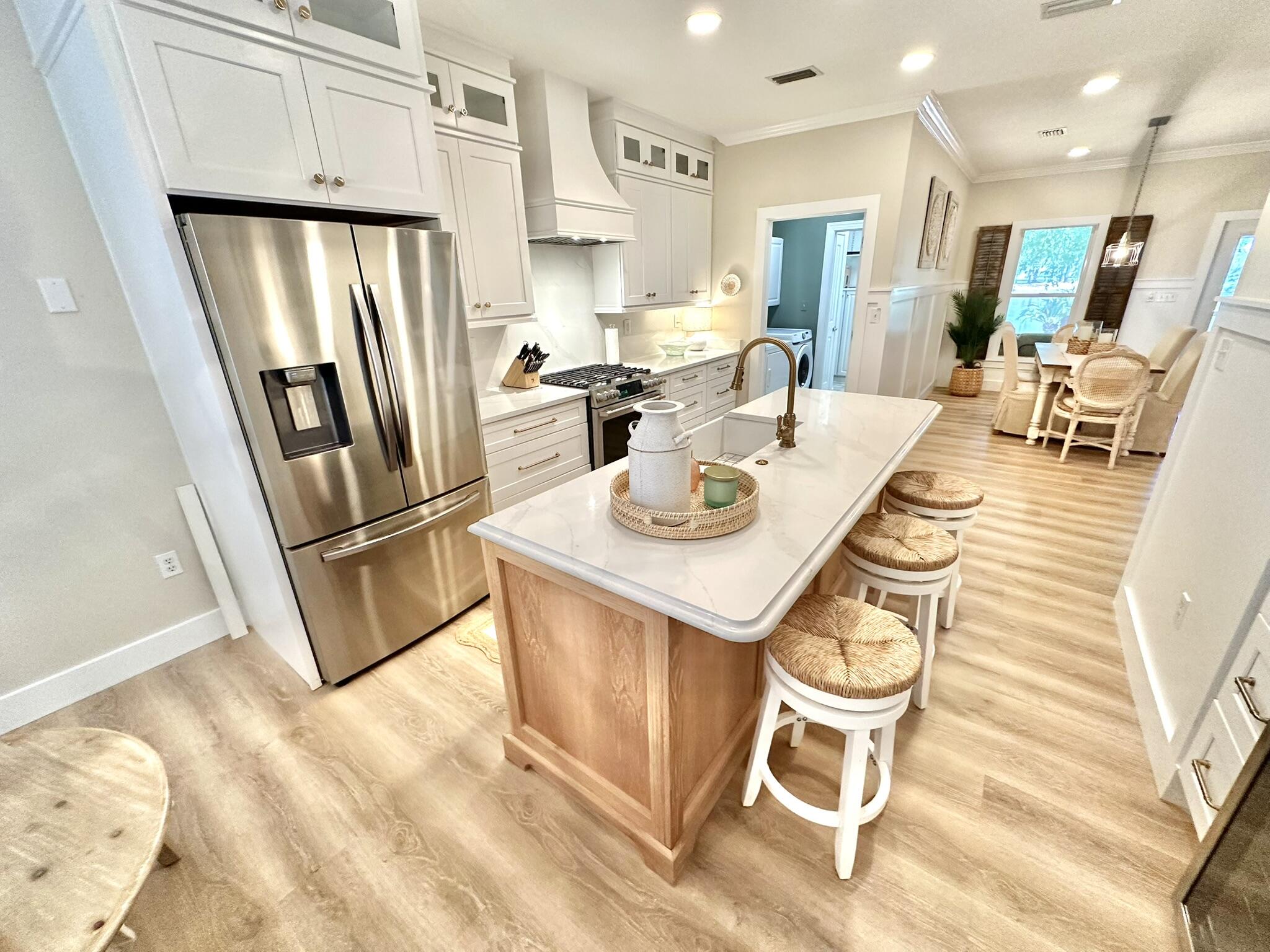 PRESTWICK PLACE - Residential