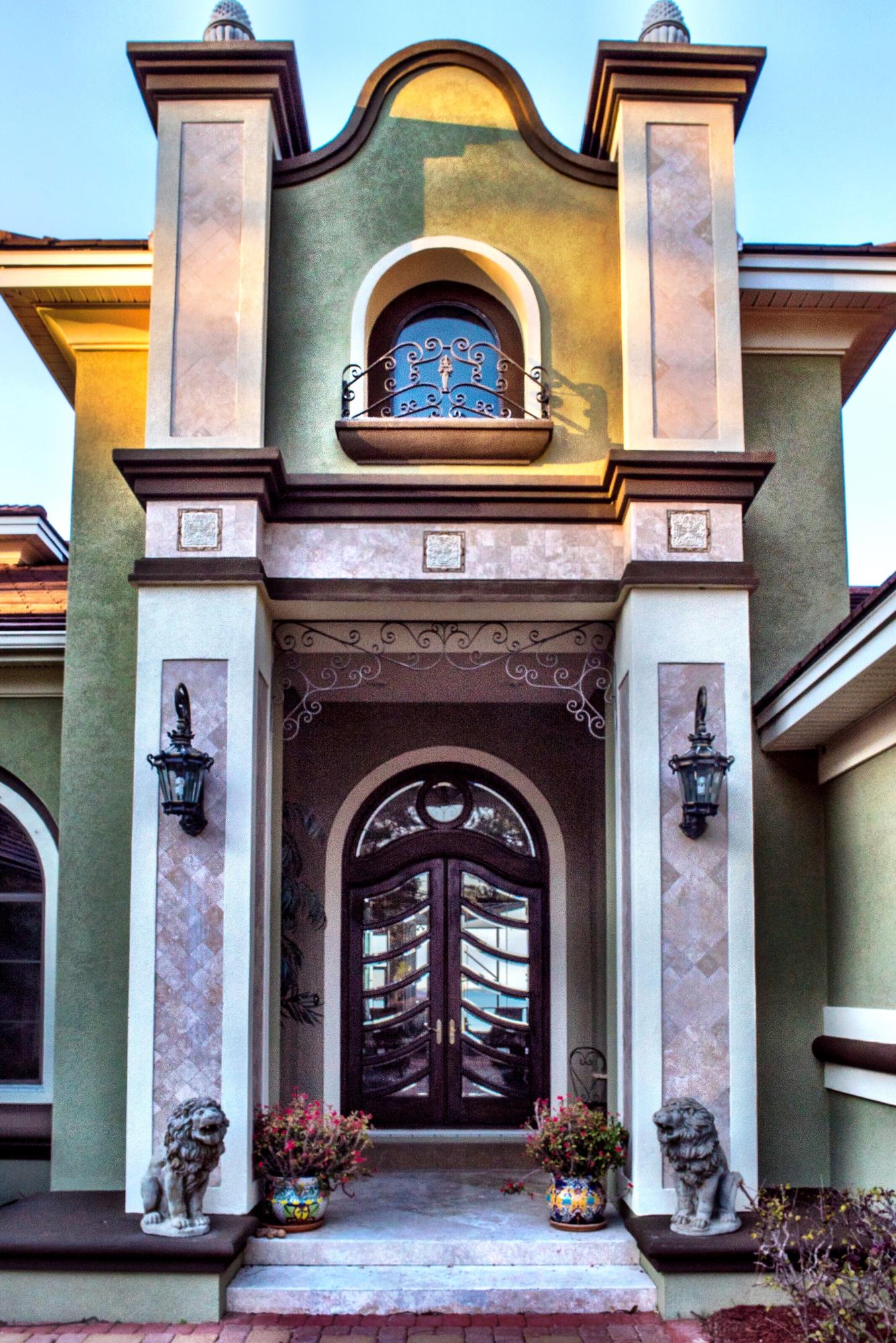 WHISPERING OAKS - Residential