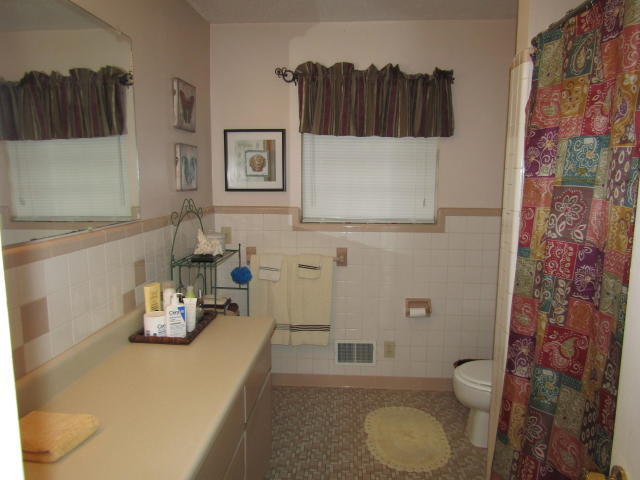 FERDON ADDN TO CRESTVIEW - Residential