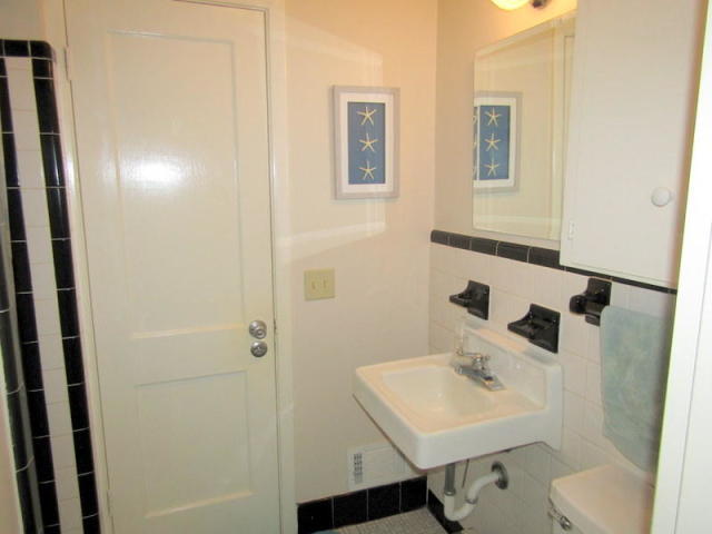 FERDON ADDN TO CRESTVIEW - Residential