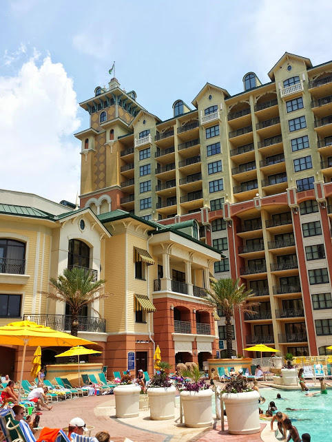 EMERALD GRANDE at Harbor Walk Village - Residential