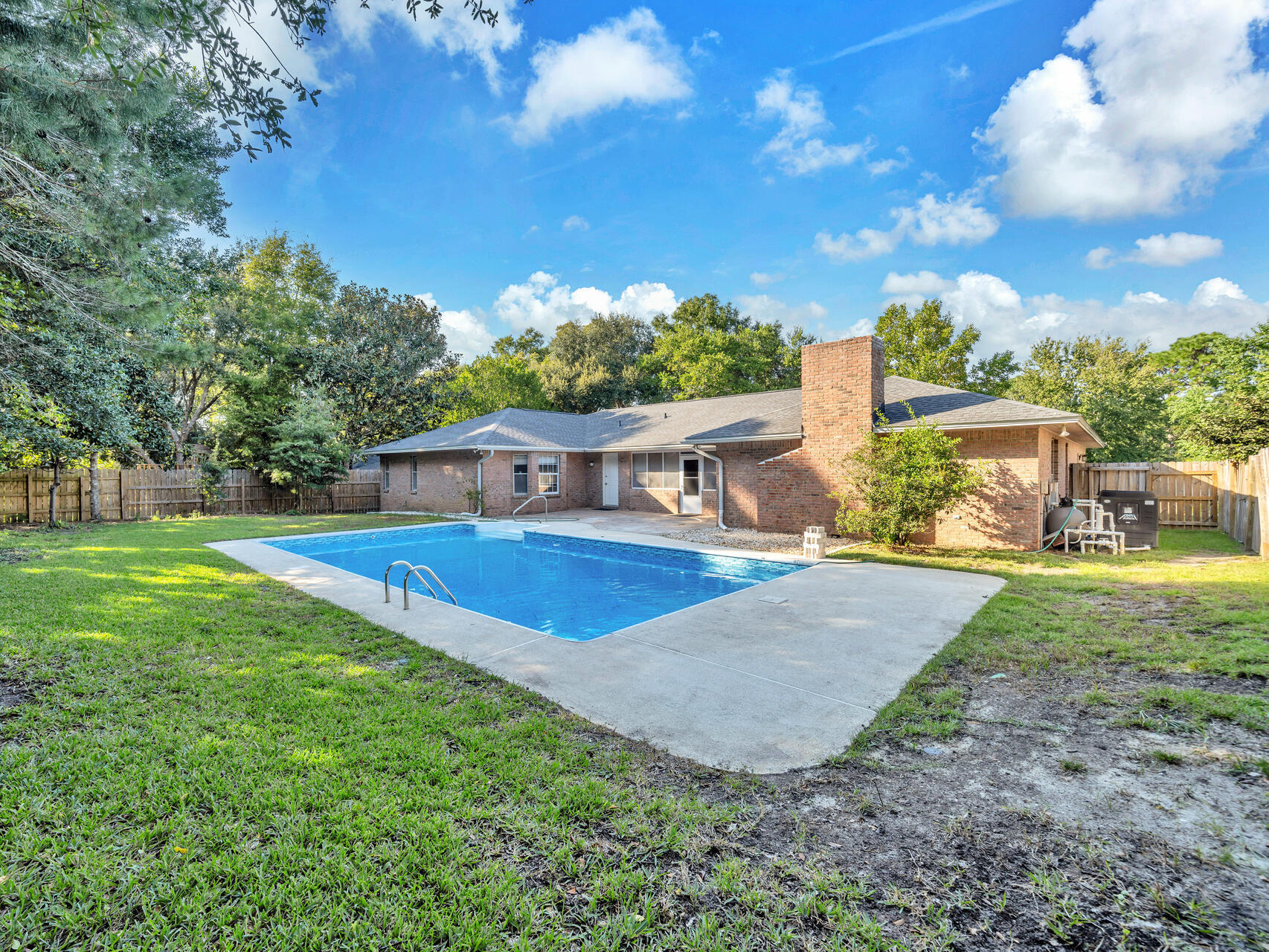 ROCKY BAYOU COUNTRY CLUB ESTATES 4 - Residential