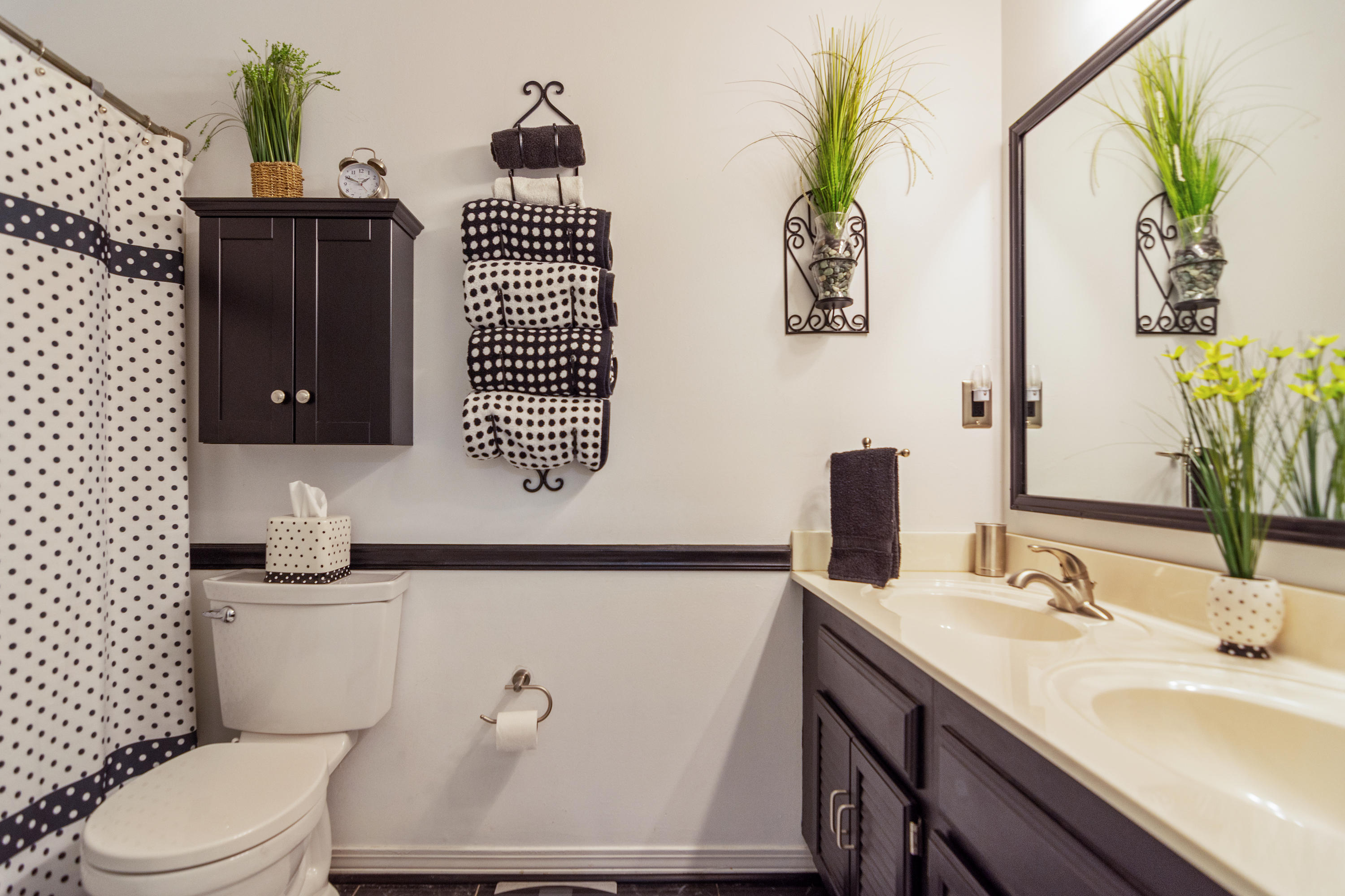 BAYWOOD ESTATES - Residential