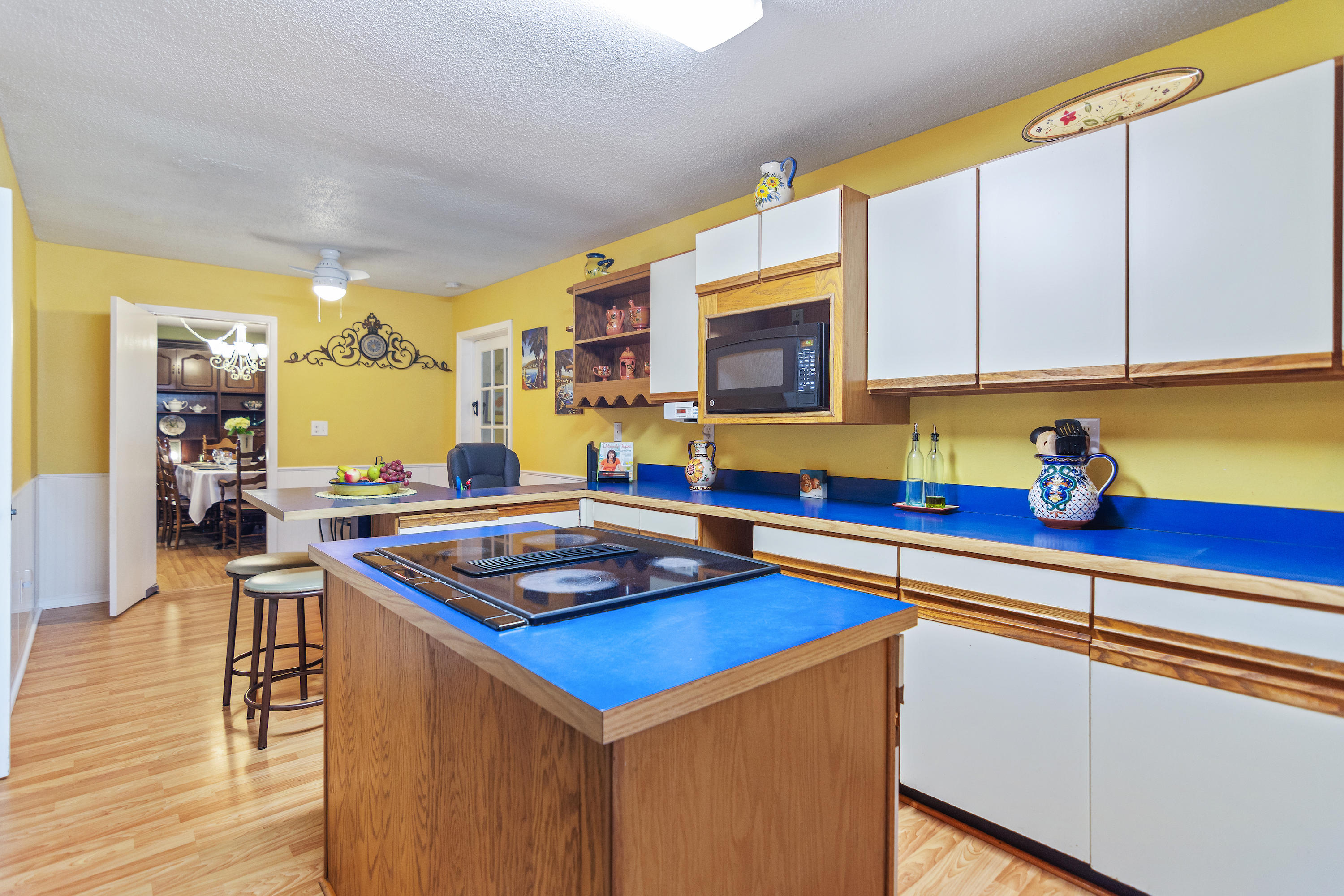 BAYWOOD ESTATES - Residential