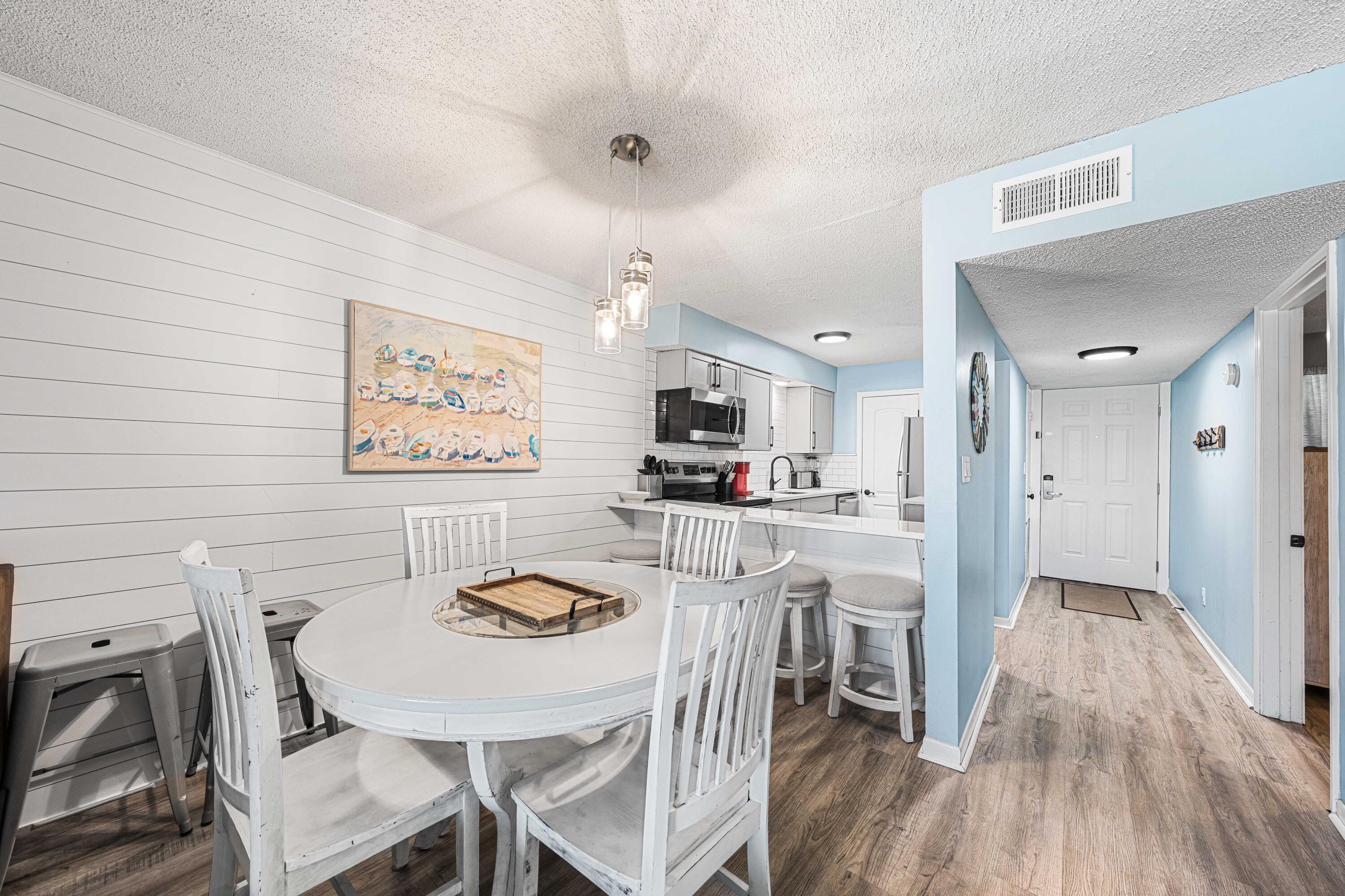 TRADEWIND CONDOS - Residential