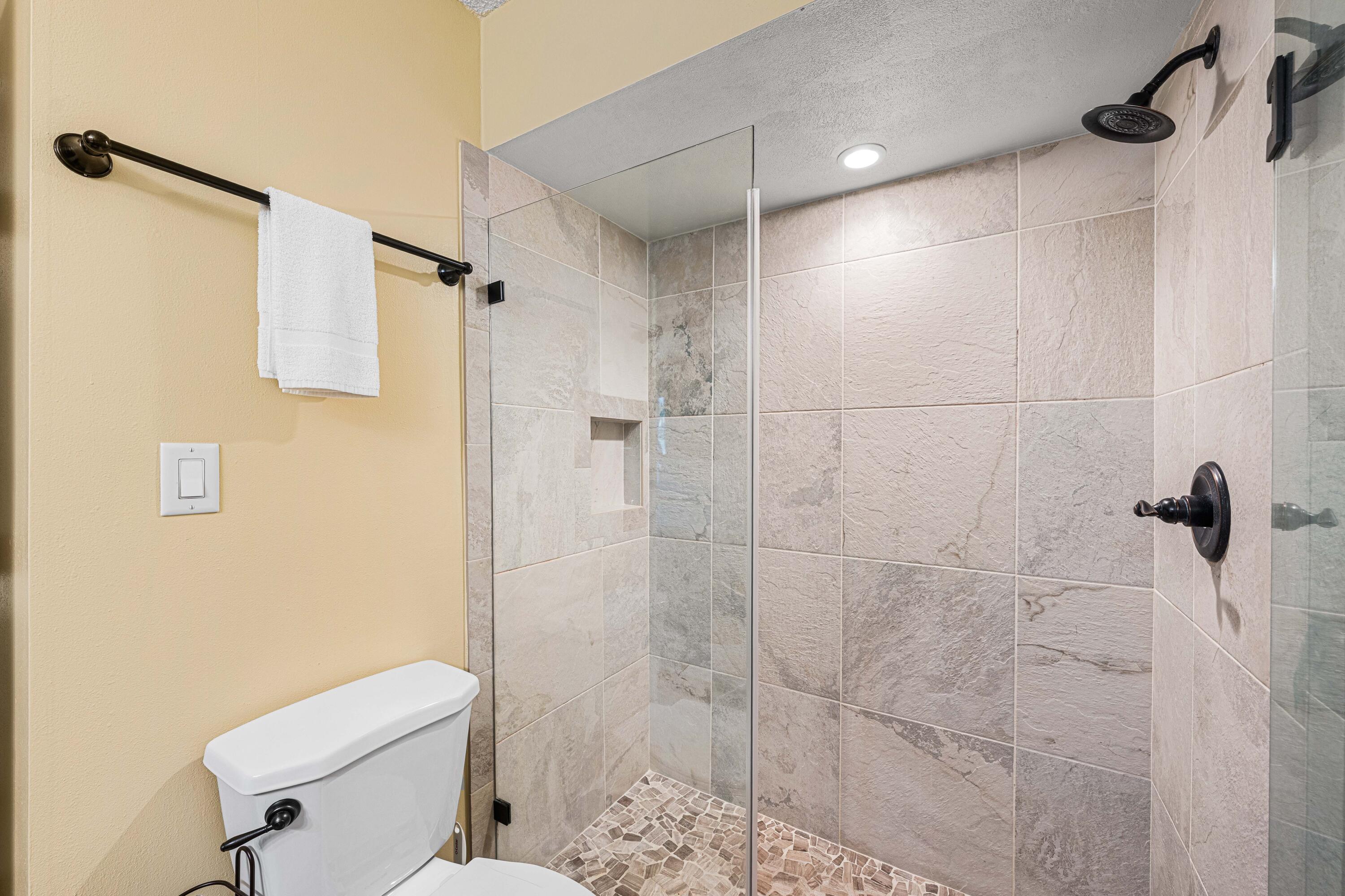 TRADEWIND CONDOS - Residential