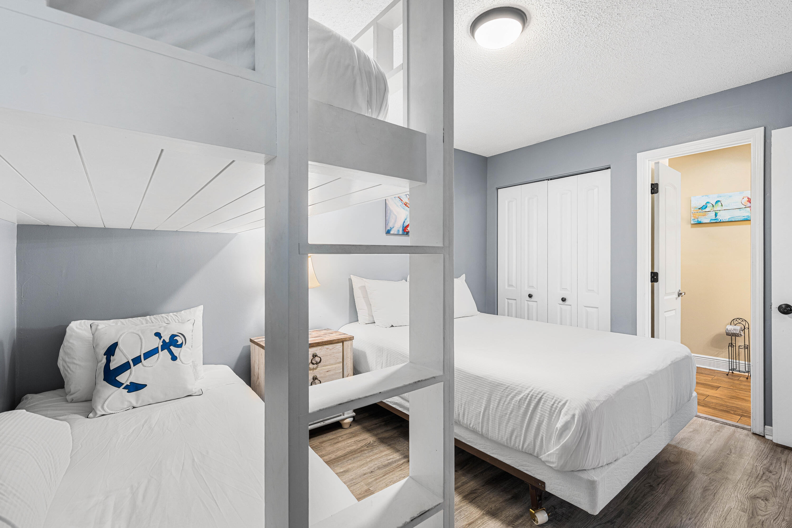 TRADEWIND CONDOS - Residential