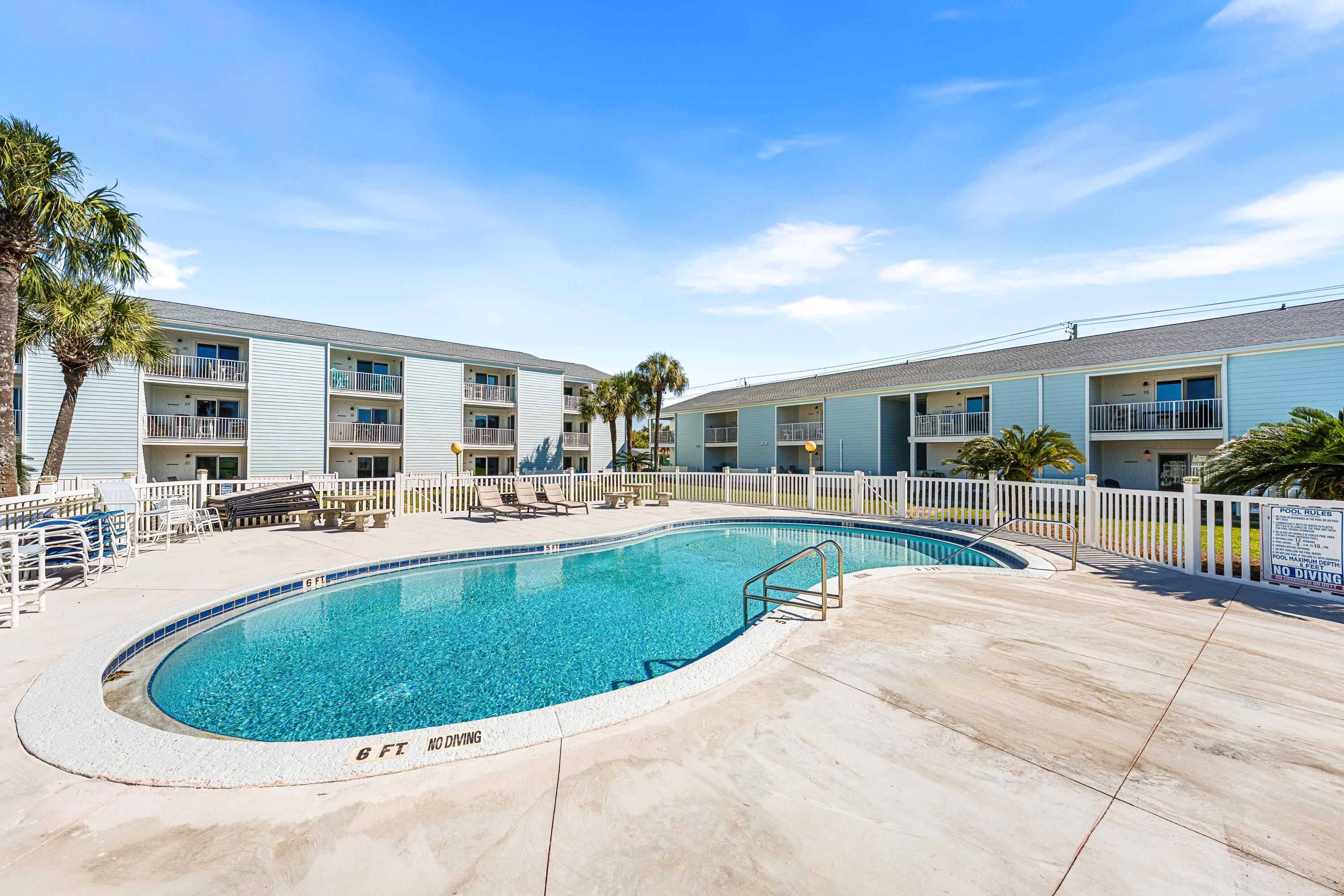 TRADEWIND CONDOS - Residential