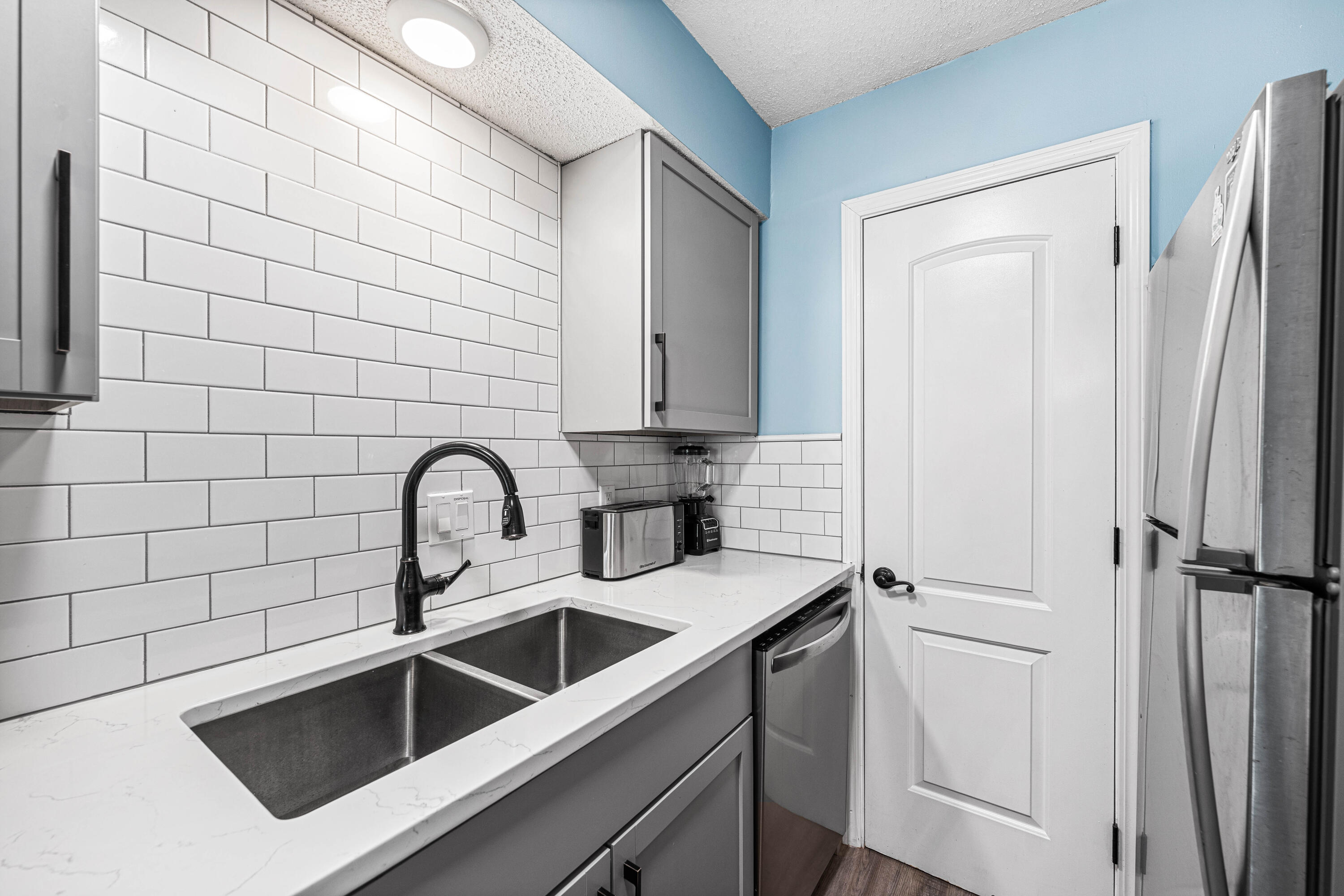 TRADEWIND CONDOS - Residential