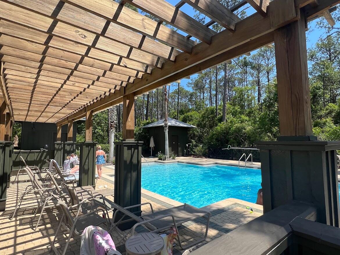 TREETOP VILLAGE - Residential