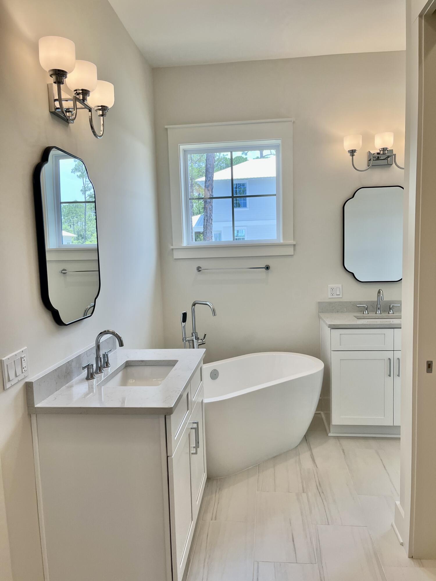 TREETOP VILLAGE - Residential