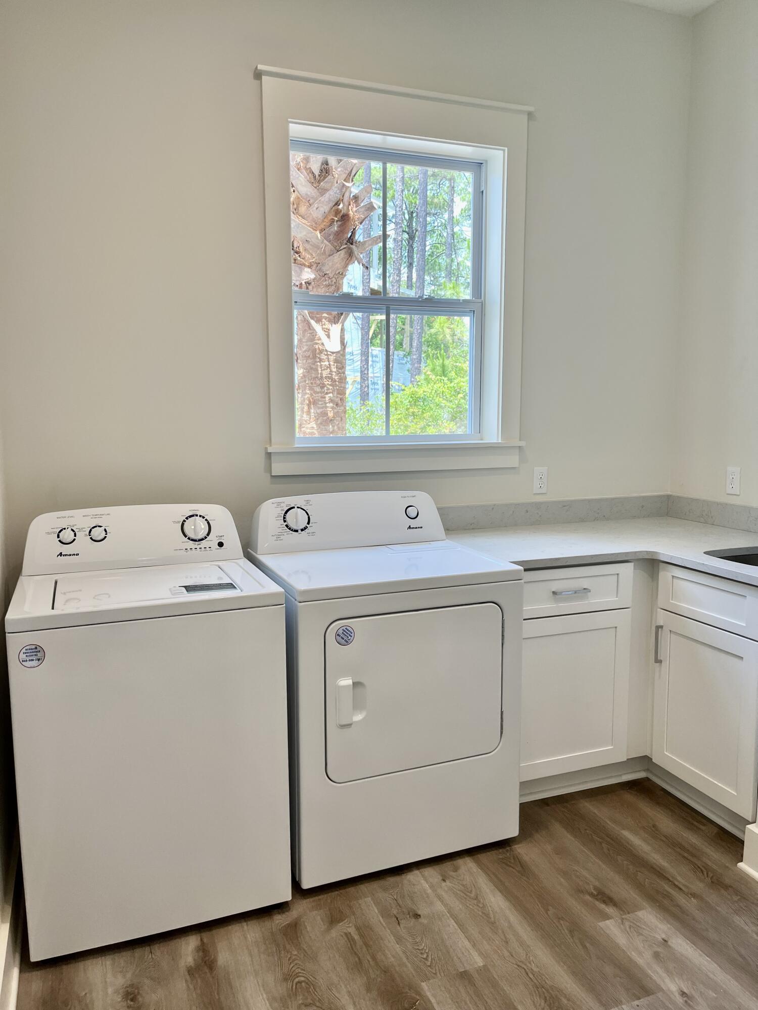 TREETOP VILLAGE - Residential