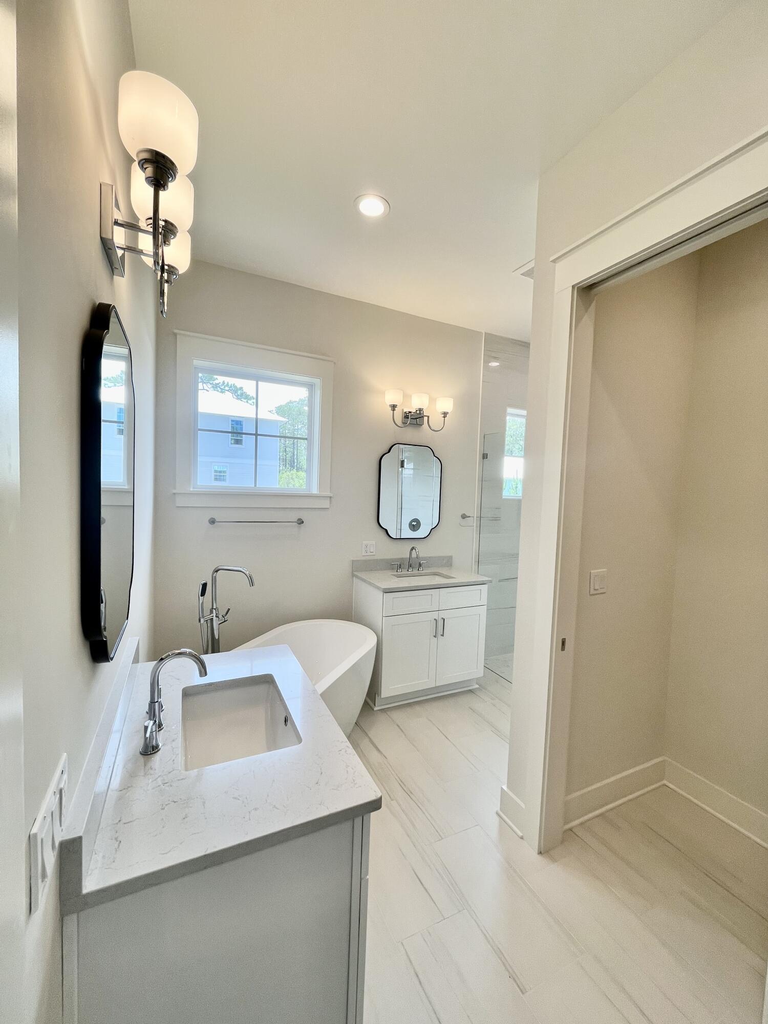 TREETOP VILLAGE - Residential