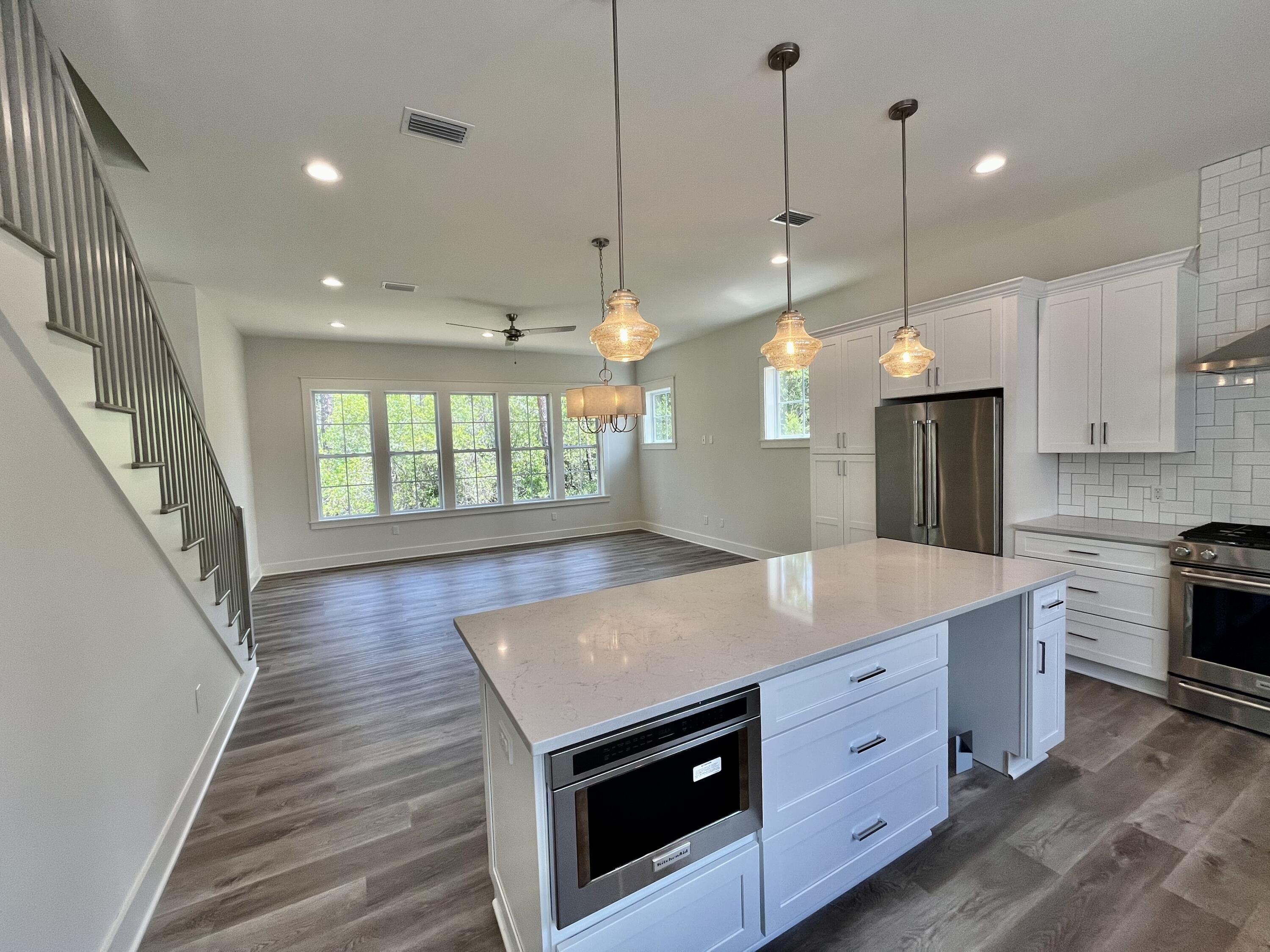 TREETOP VILLAGE - Residential