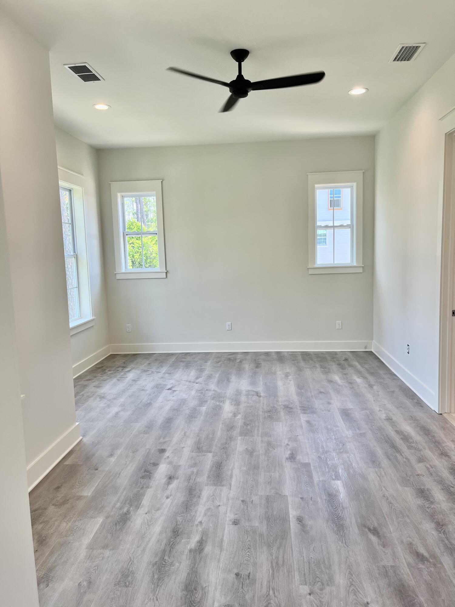 TREETOP VILLAGE - Residential