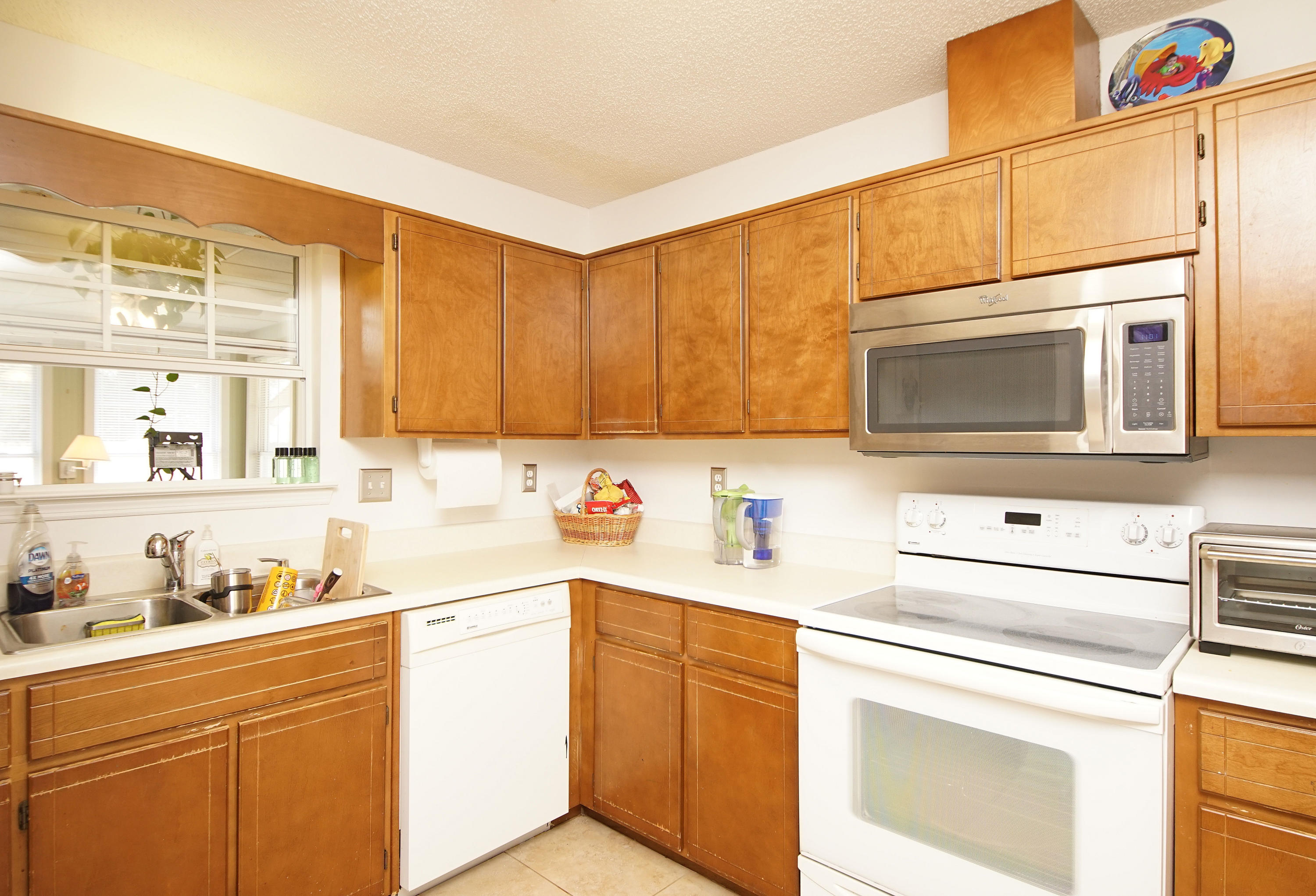 HOLLYROD PARK - Residential