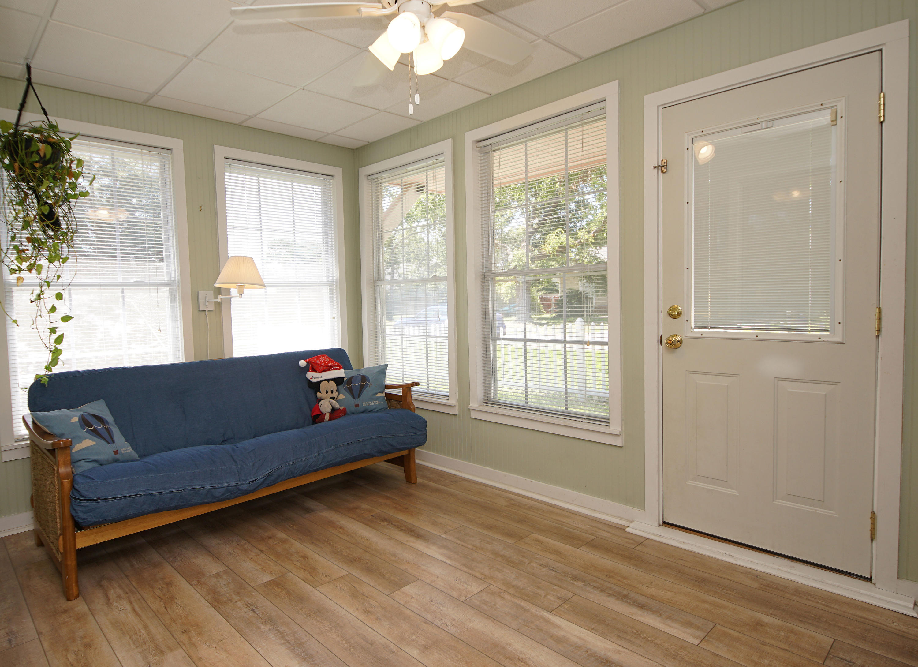 HOLLYROD PARK - Residential