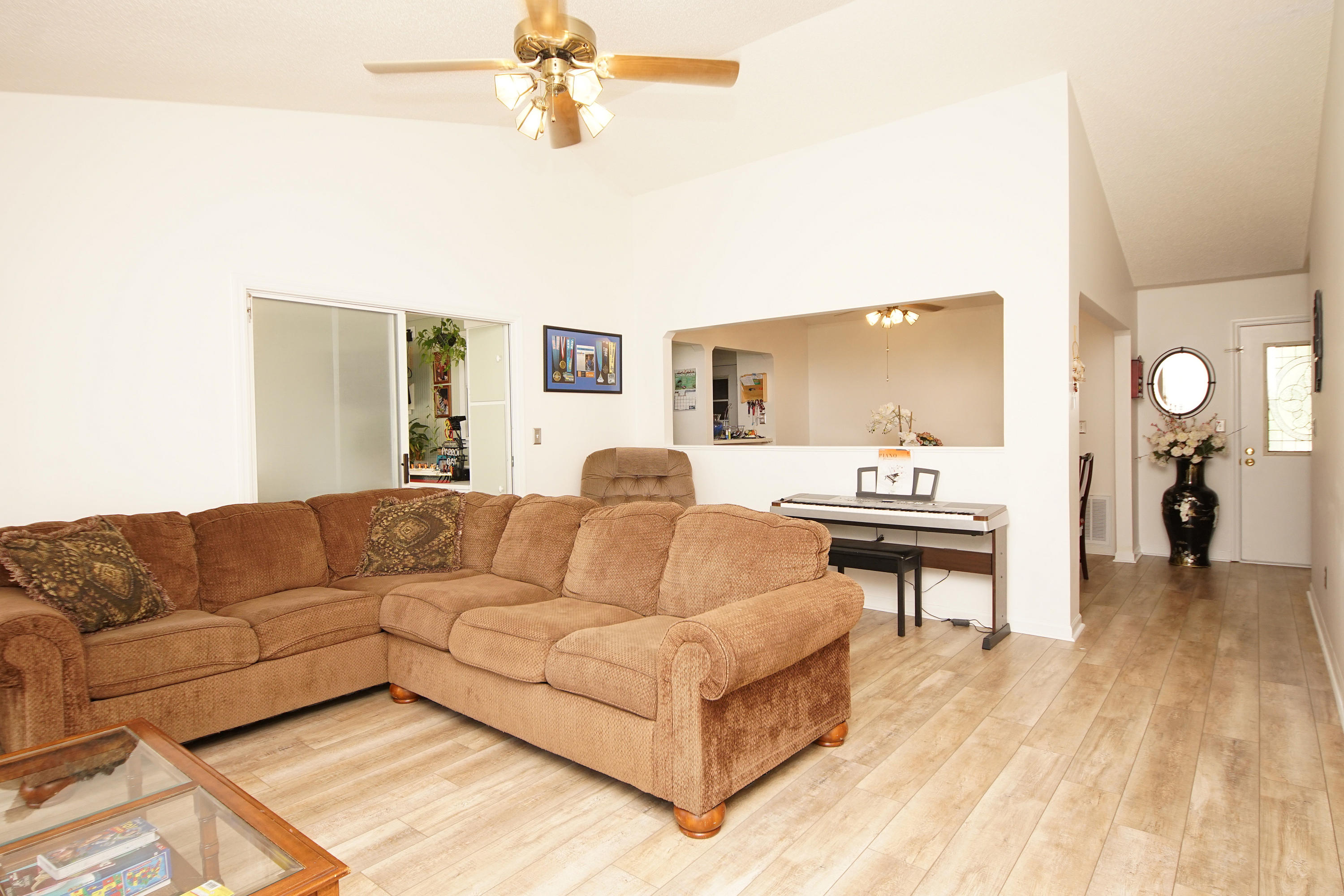 HOLLYROD PARK - Residential