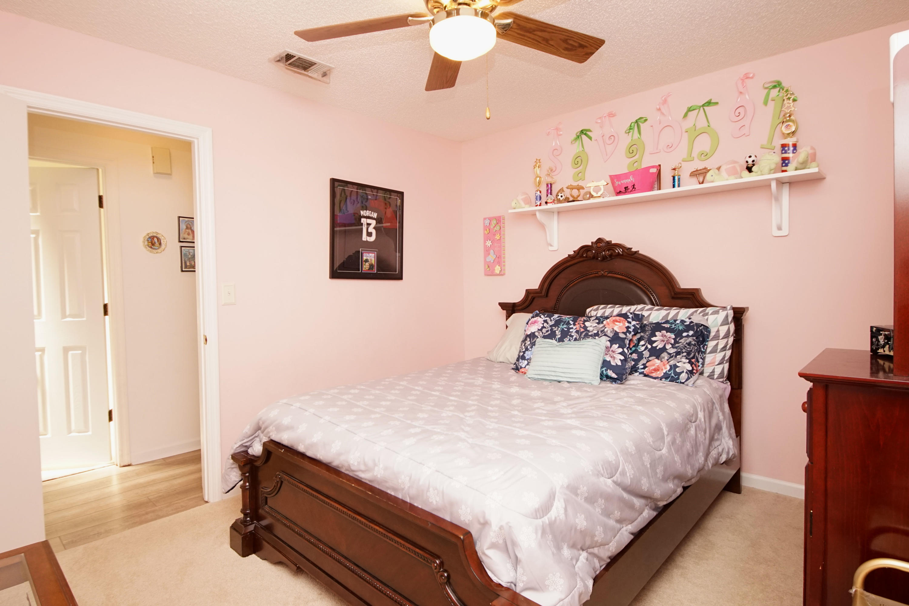 HOLLYROD PARK - Residential