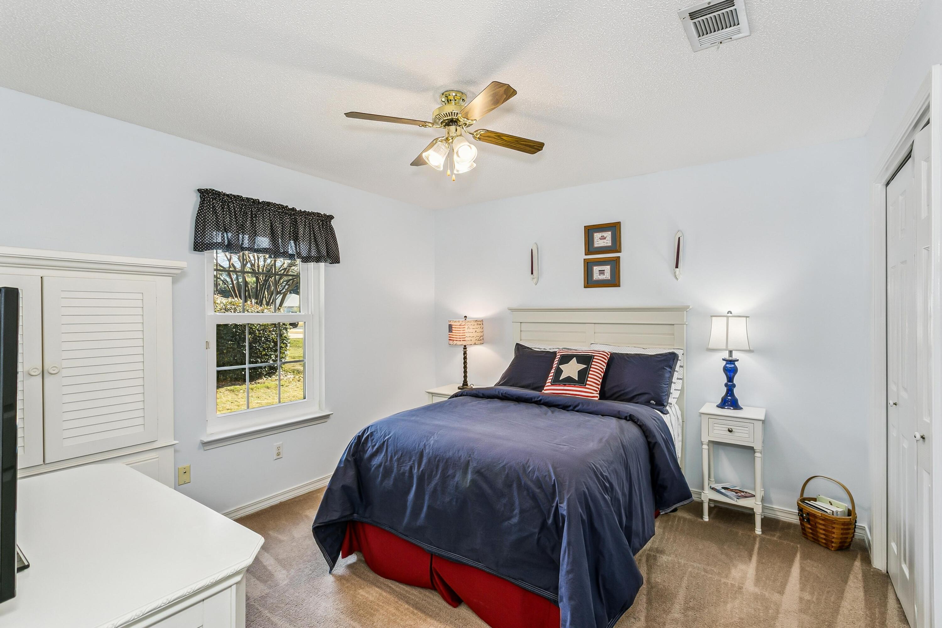 SOUTHMINSTER VILLAGE - Residential