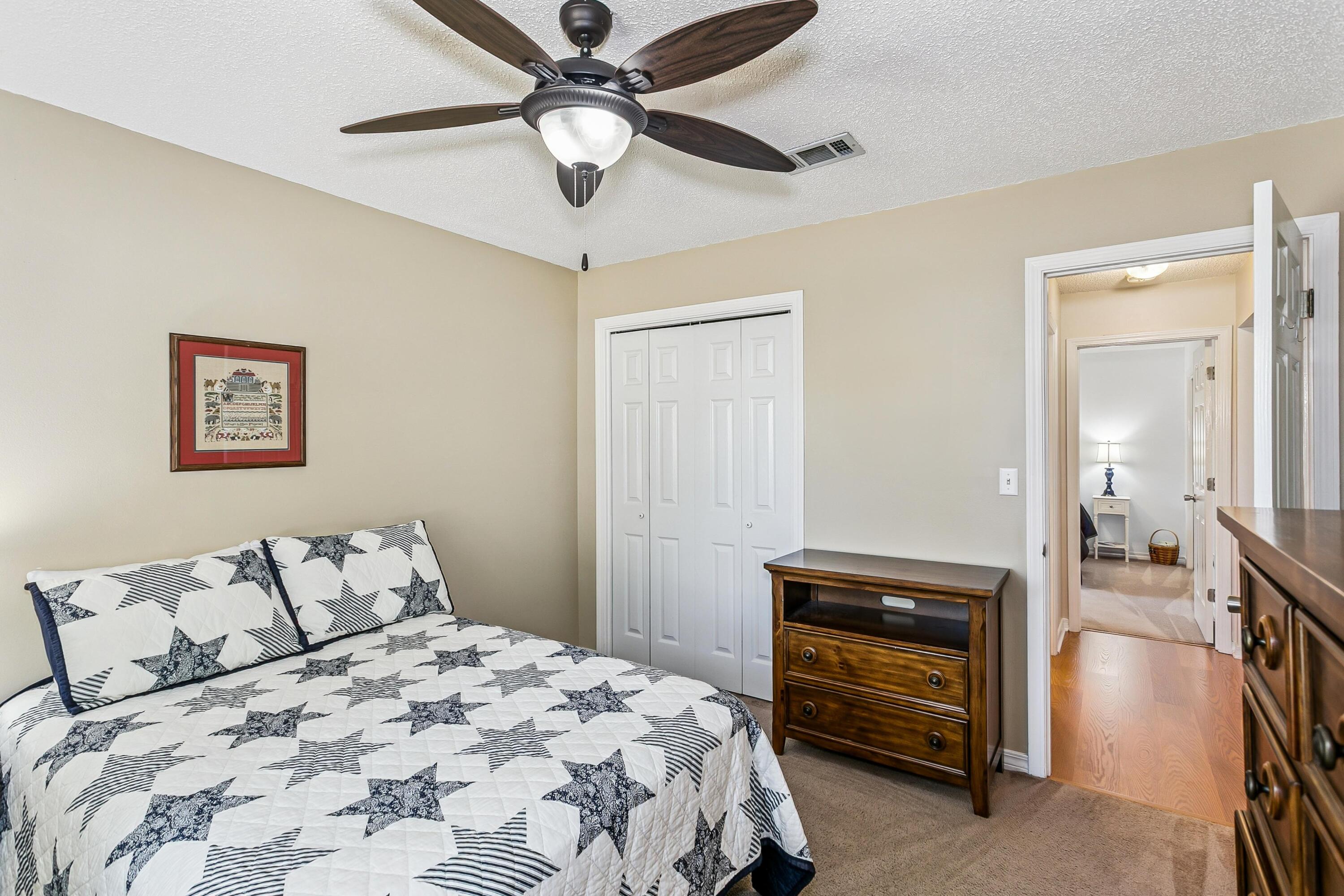 SOUTHMINSTER VILLAGE - Residential