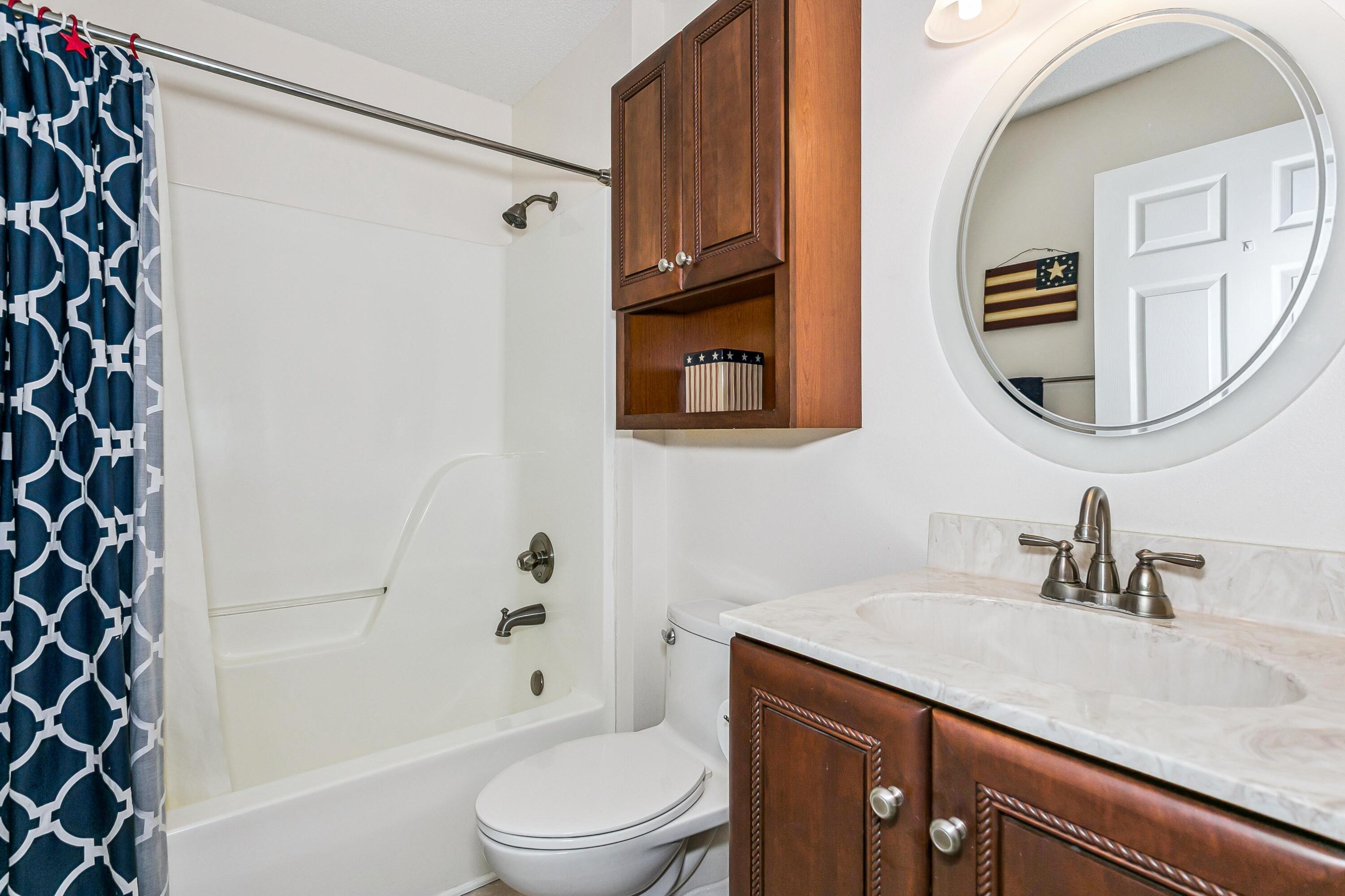 SOUTHMINSTER VILLAGE - Residential