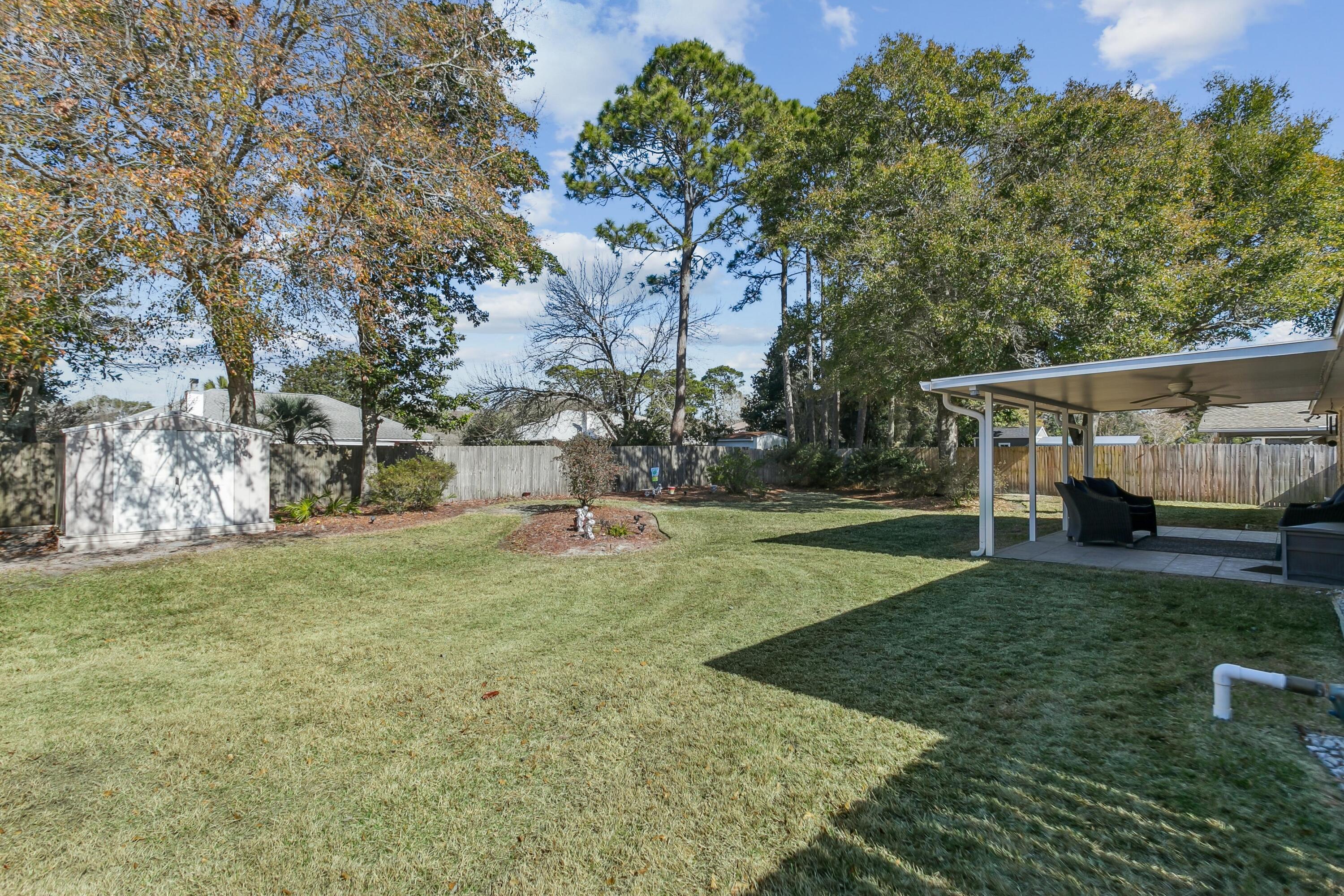 SOUTHMINSTER VILLAGE - Residential