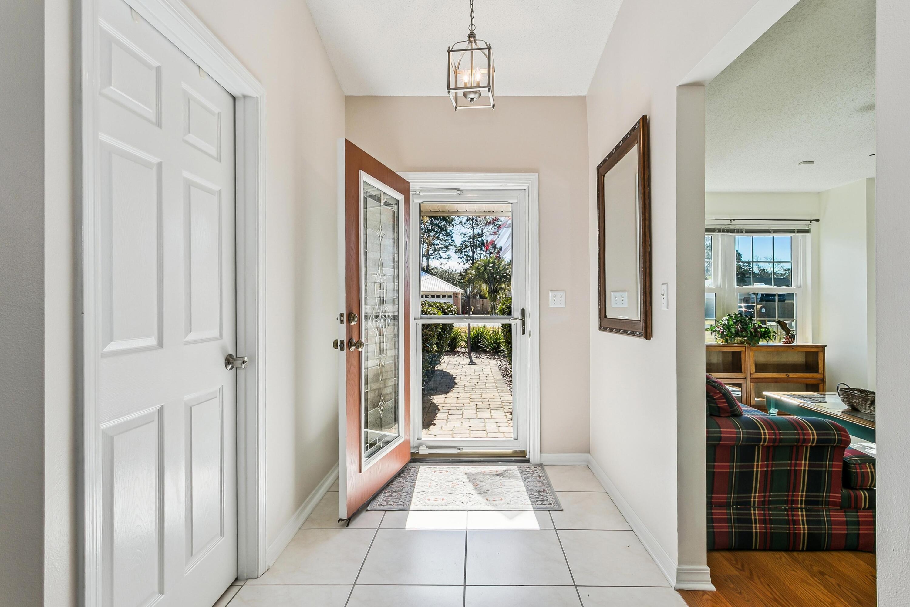 SOUTHMINSTER VILLAGE - Residential