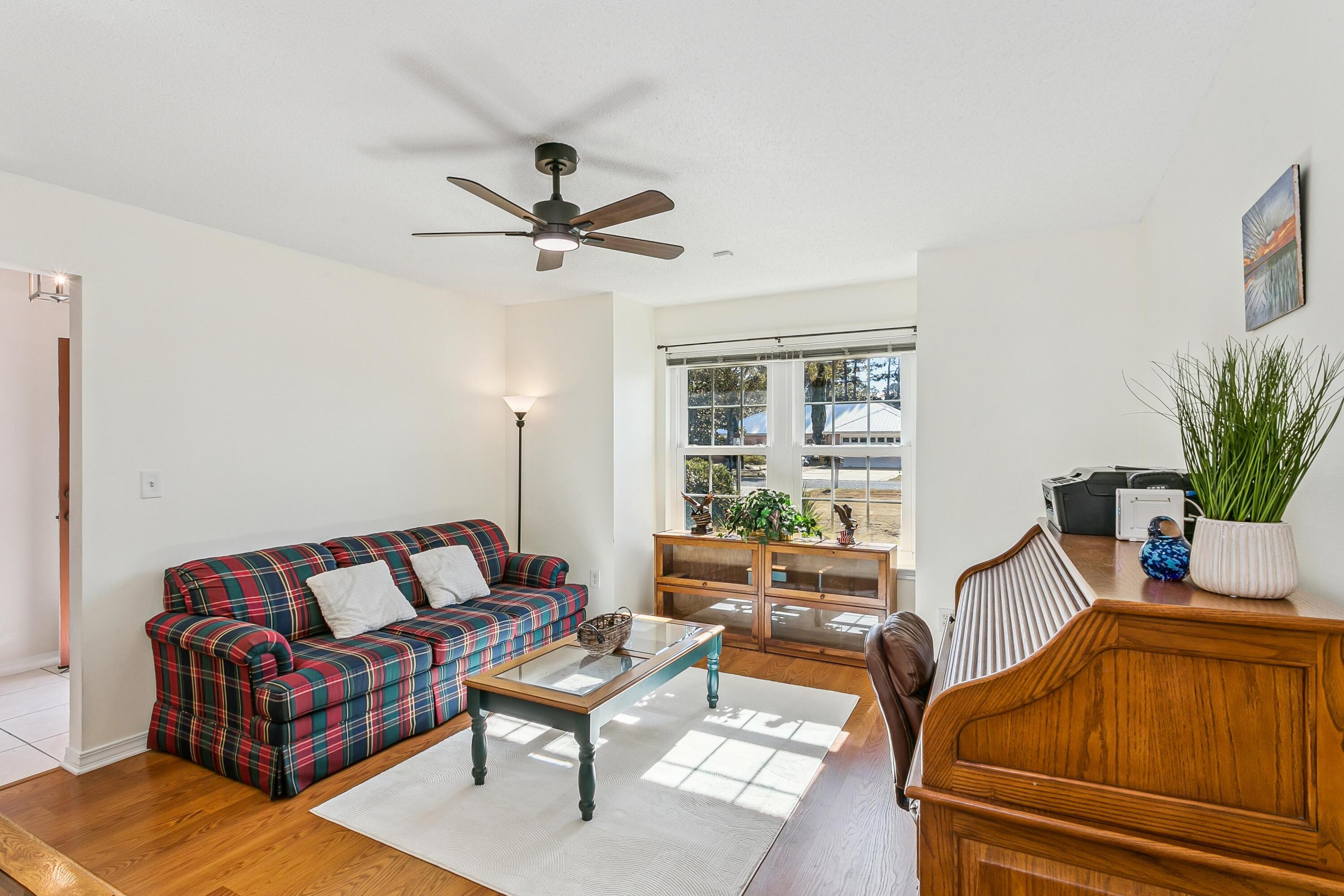 SOUTHMINSTER VILLAGE - Residential