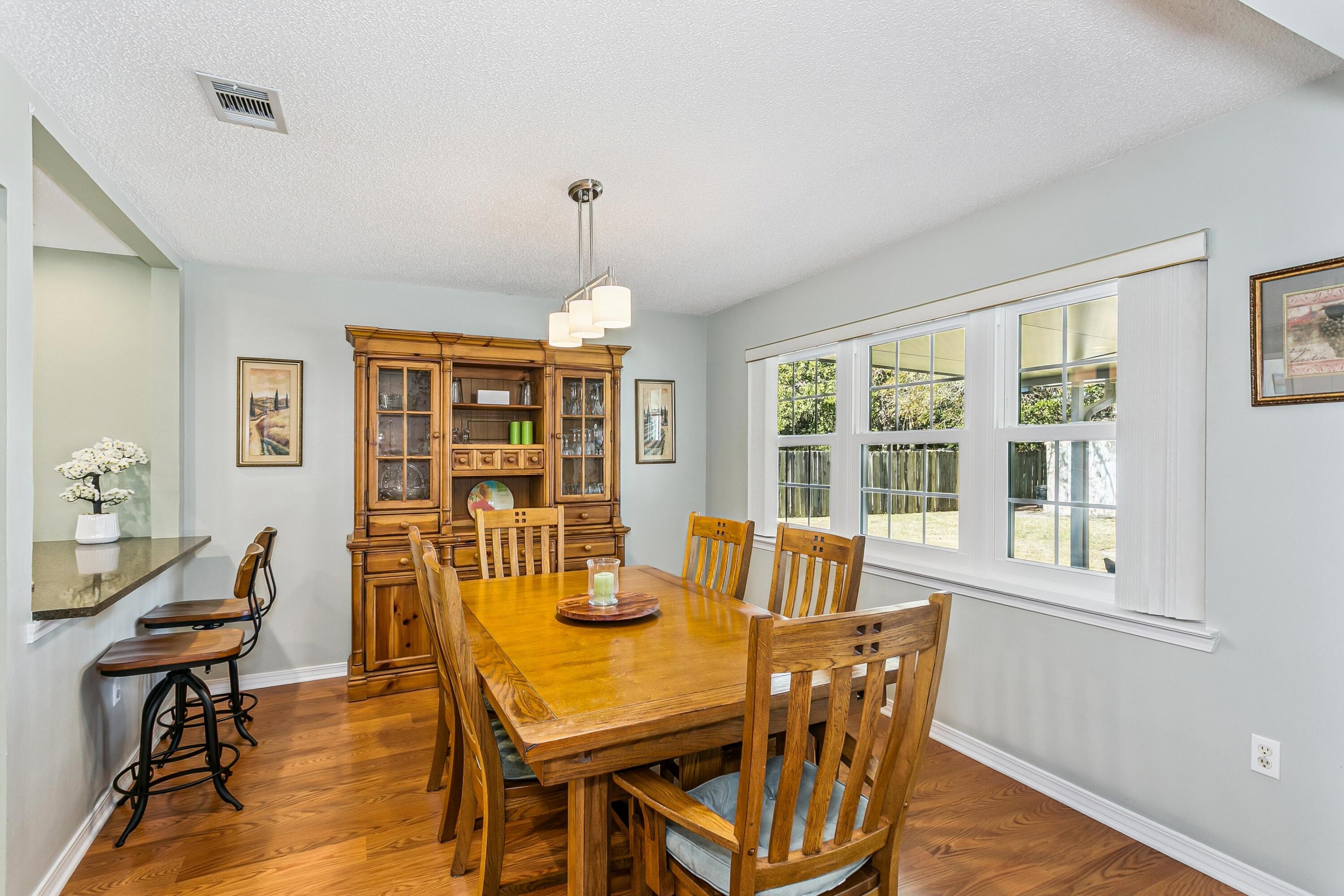 SOUTHMINSTER VILLAGE - Residential