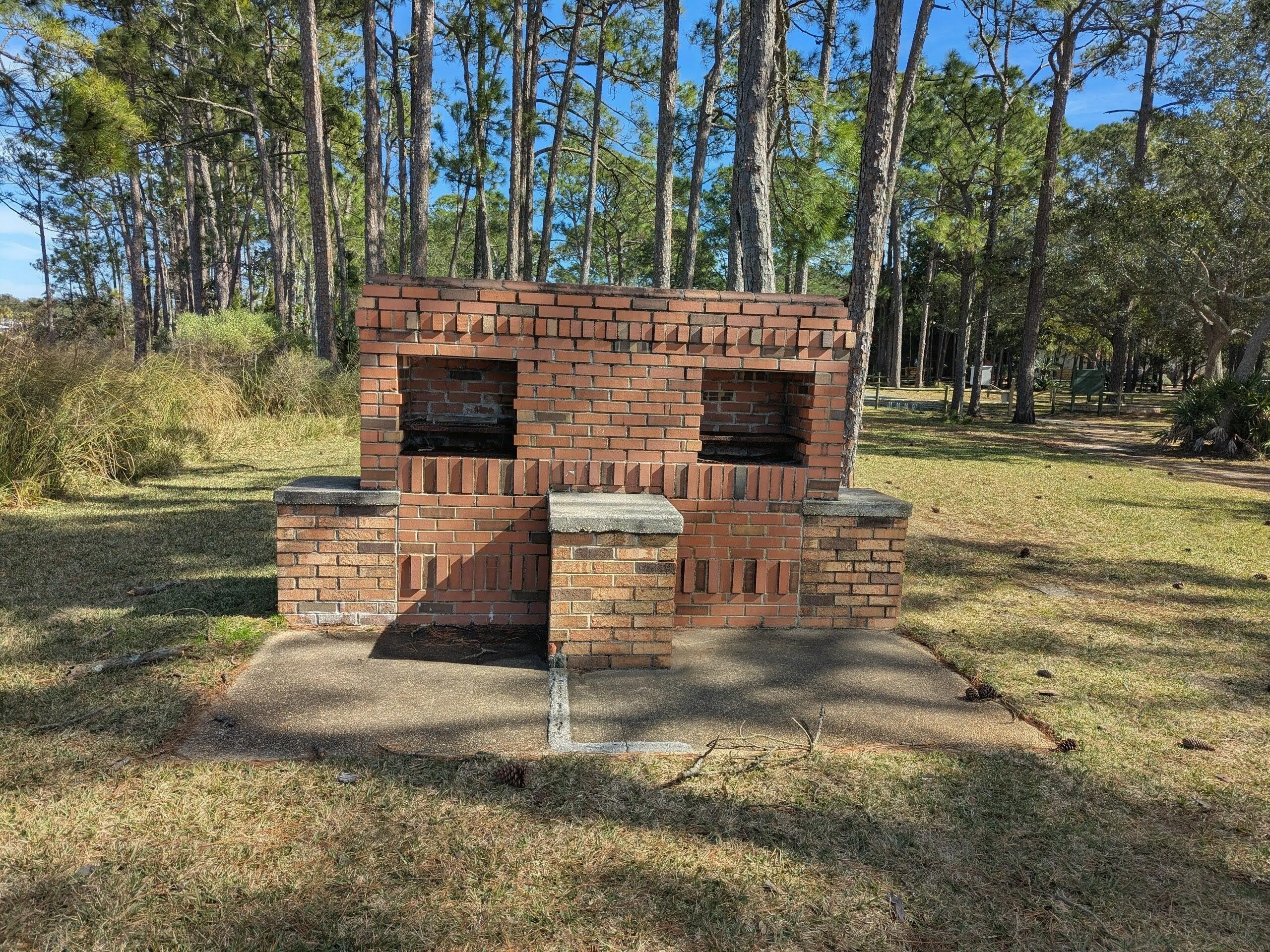 SOUTHMINSTER VILLAGE - Residential