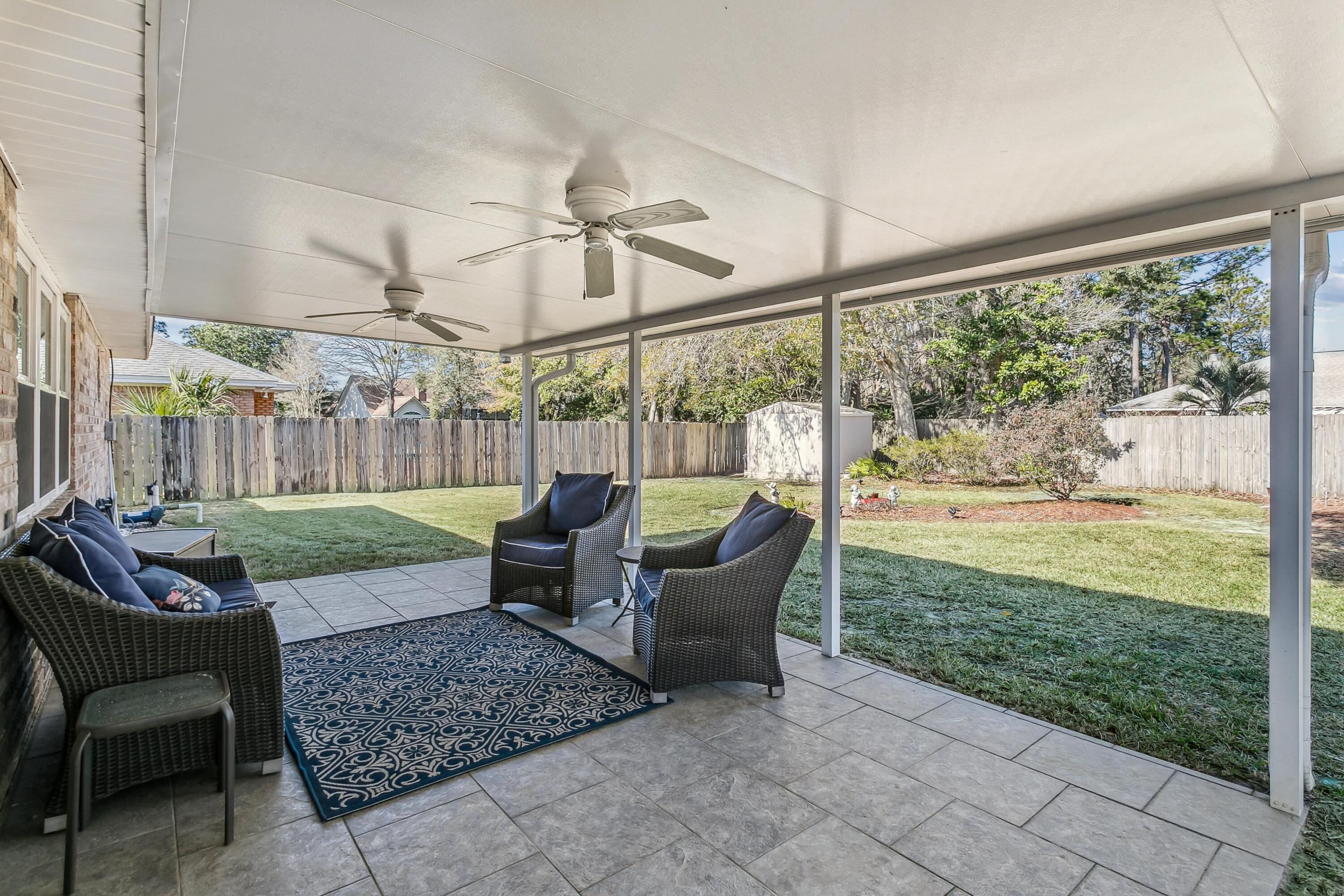 SOUTHMINSTER VILLAGE - Residential