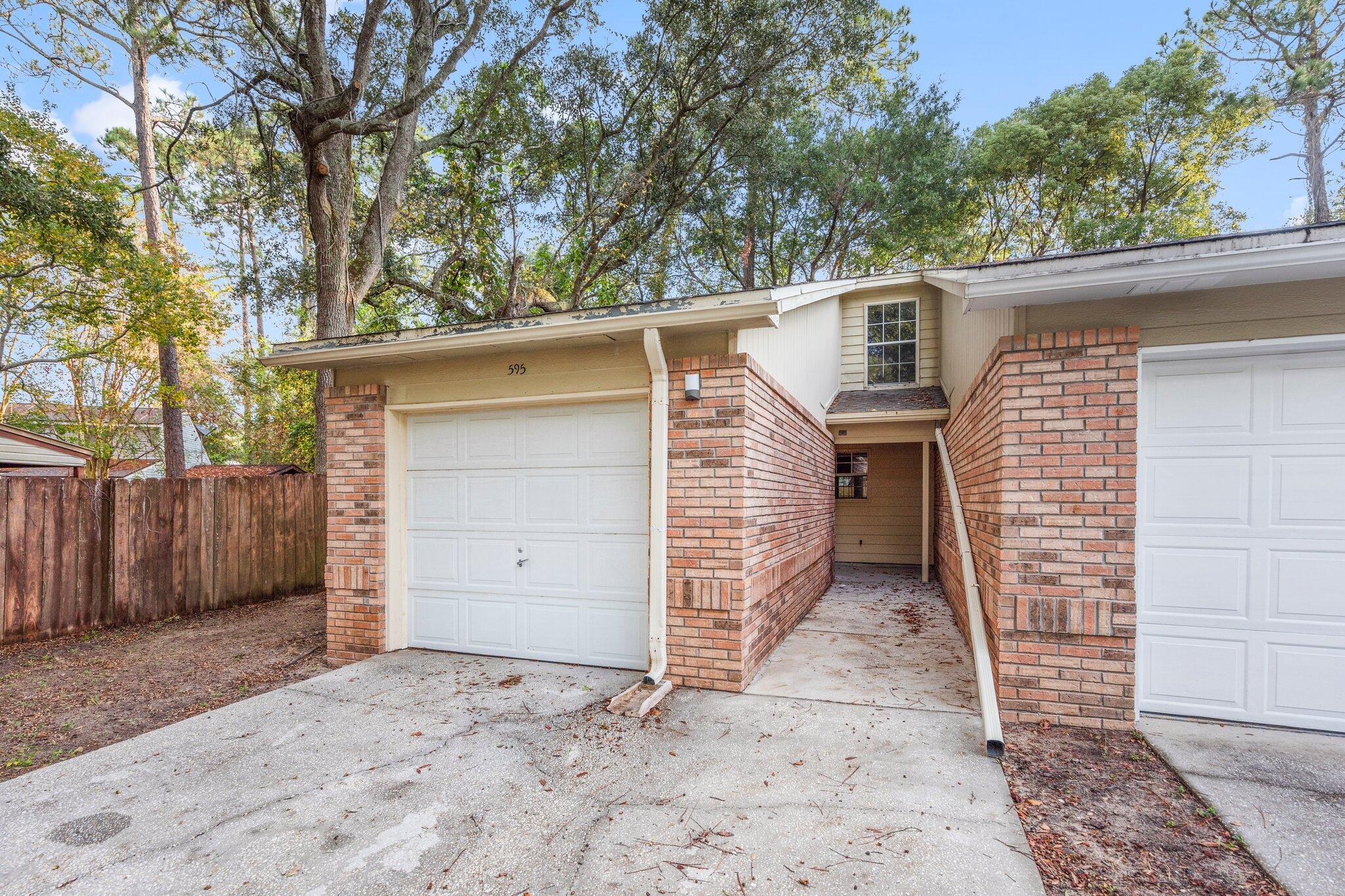 This cozy townhouse in Fort Walton Beach features 2 bedrooms and 1.5 bathrooms, perfect for those seeking a low-maintenance lifestyle with ample space for comfortable living. Situated as an end unit, you'll enjoy added privacy and tranquility. The convenient location of this townhouse ensures easy access to all the amenities and attractions Fort Walton Beach has to offer. Step outside to relax on your own screened patio, providing a peaceful retreat to unwind after a long day. Contact us today to schedule a showing and make this your new home!