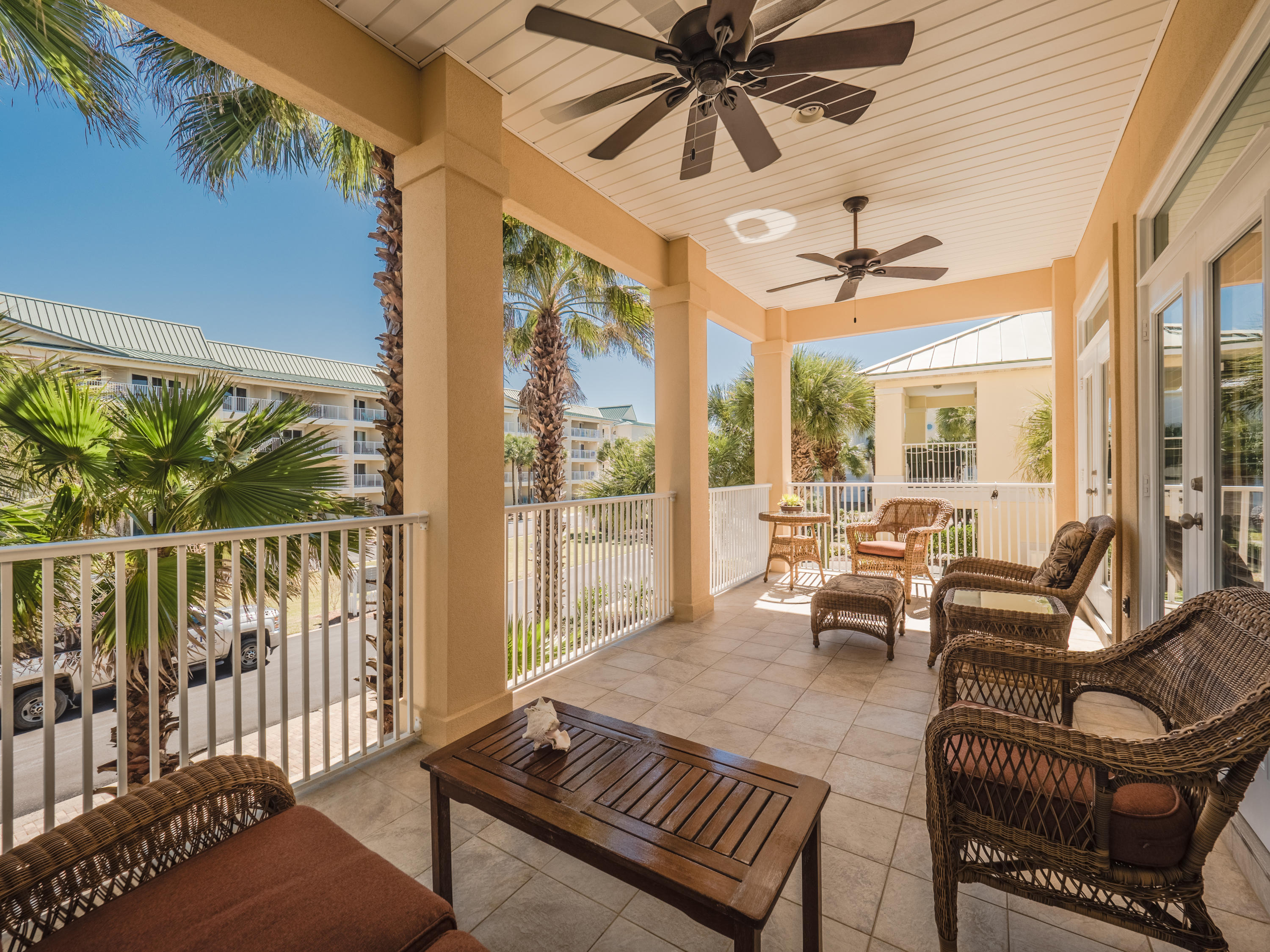 MARAVILLA SHORES - Residential