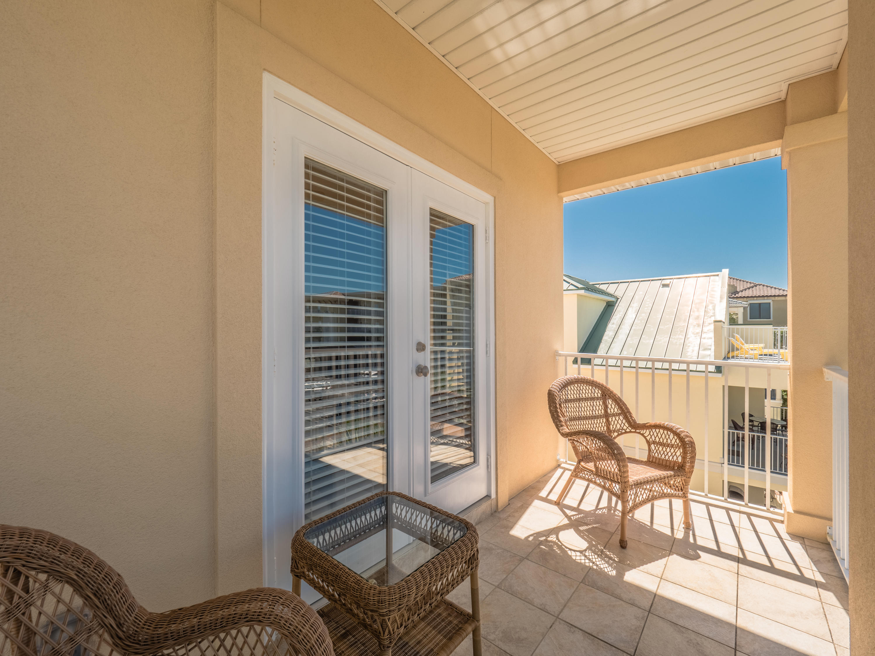 MARAVILLA SHORES - Residential