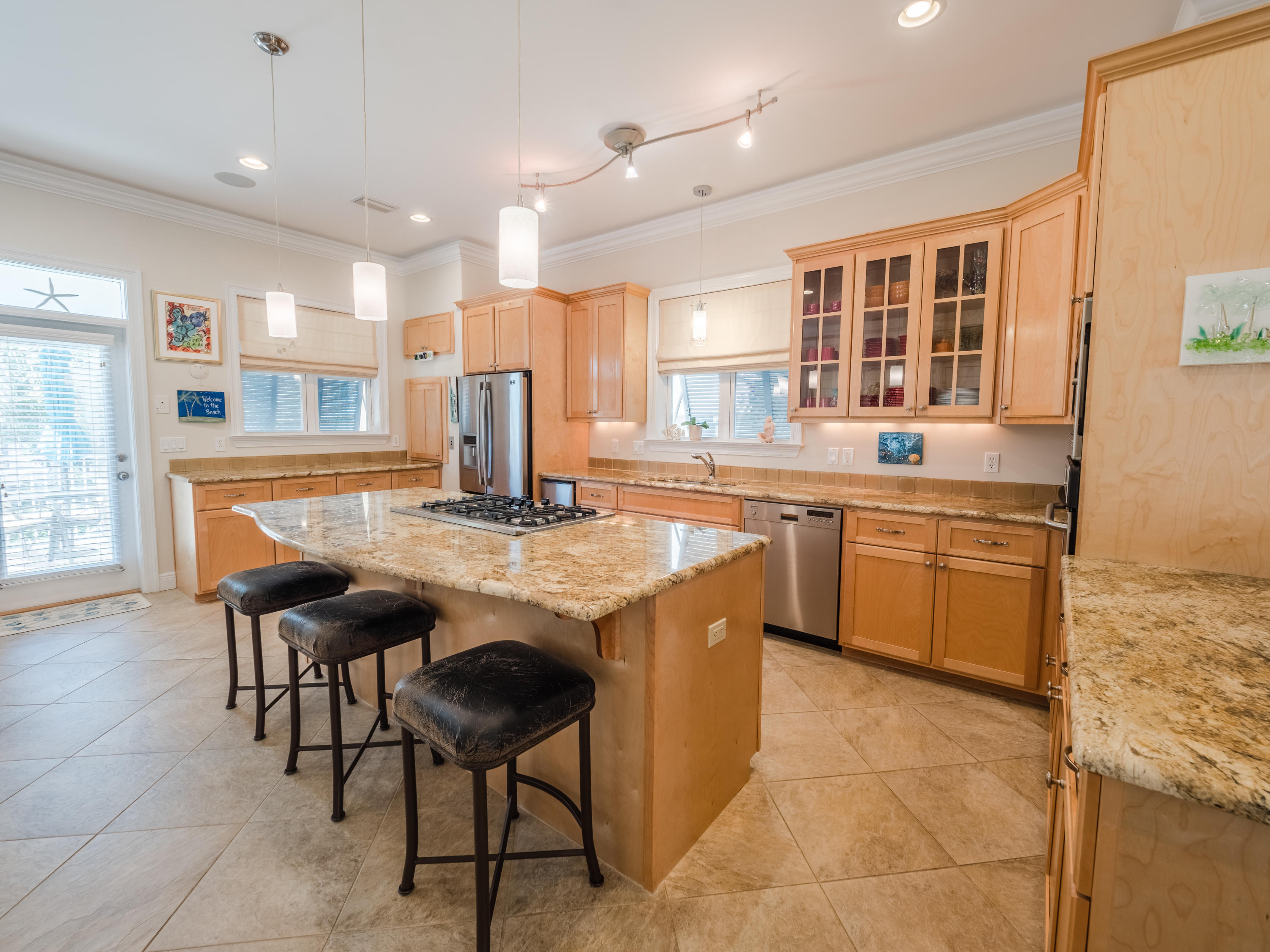 MARAVILLA SHORES - Residential