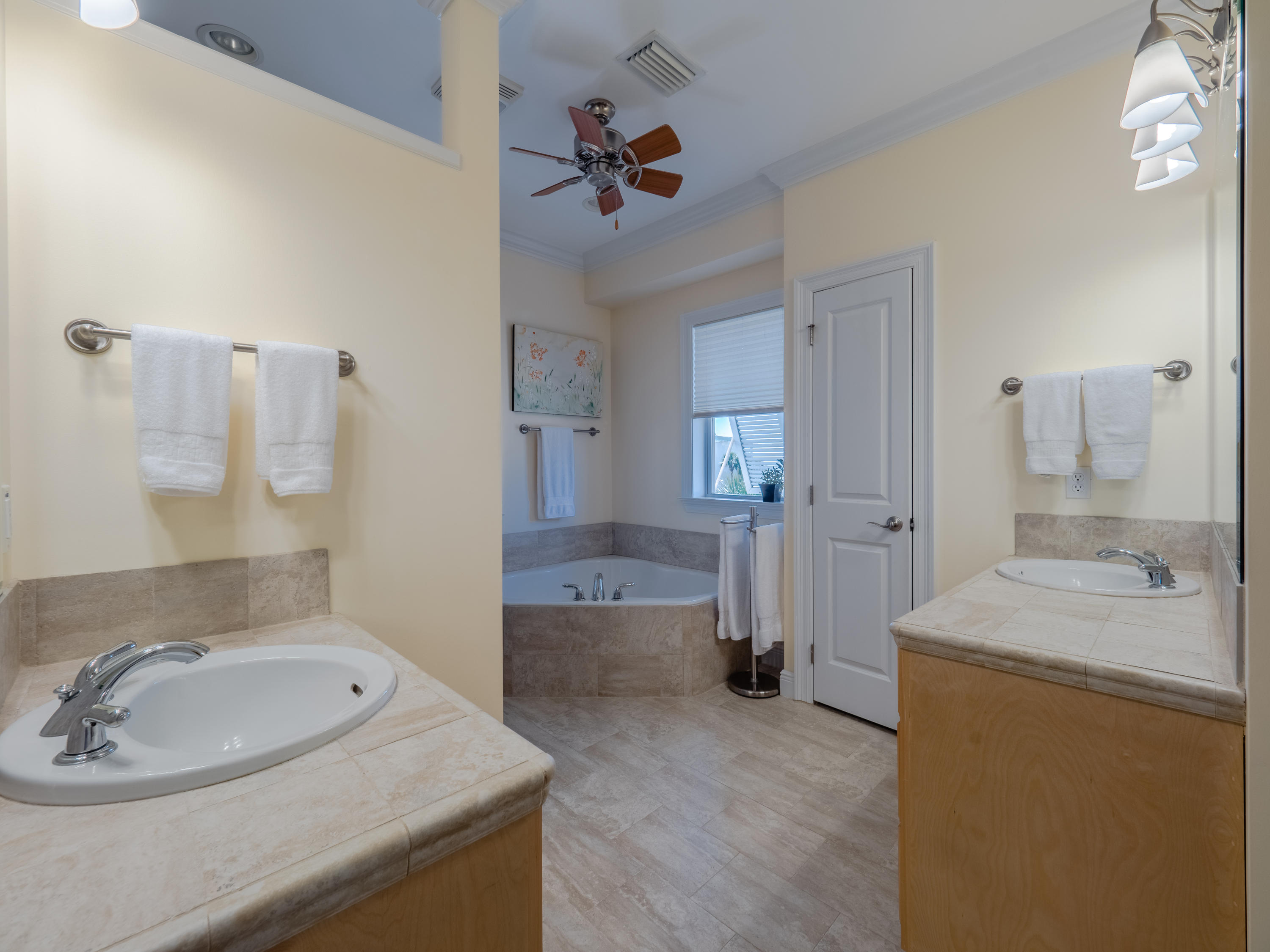 MARAVILLA SHORES - Residential